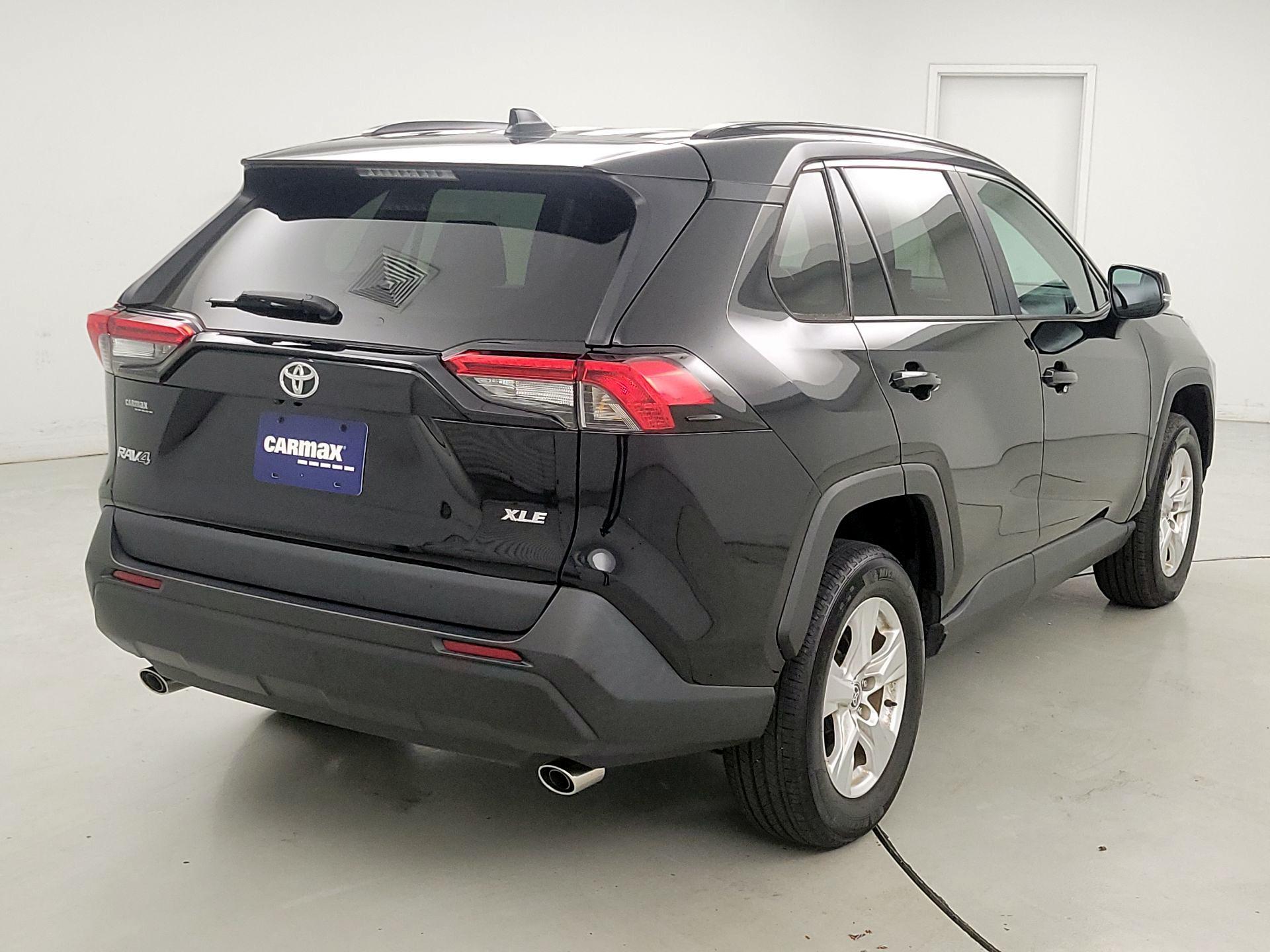 Thumbnail: 2021 Toyota RAV4 - 5