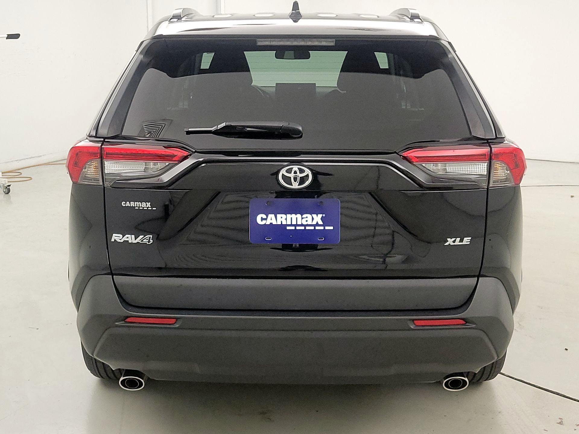 Thumbnail: 2021 Toyota RAV4 - 6