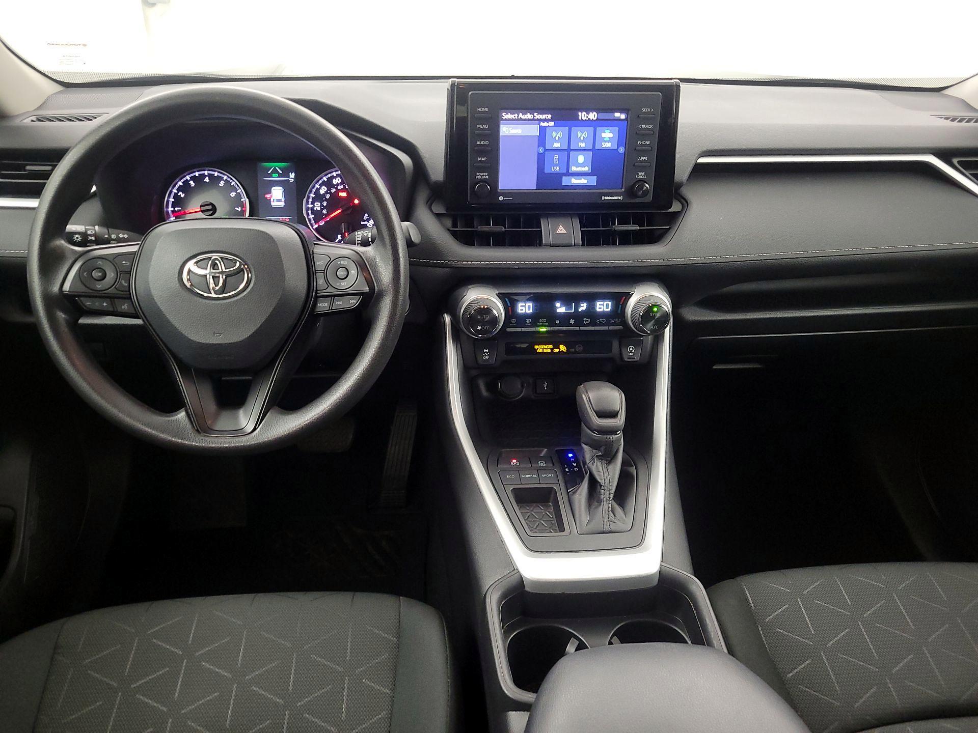 Thumbnail: 2021 Toyota RAV4 - 8