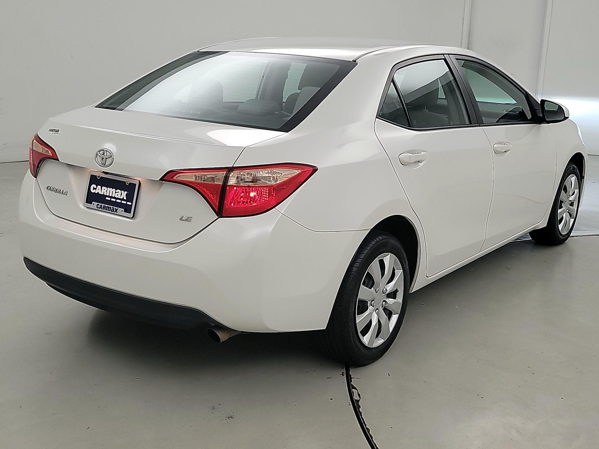 Thumbnail: 2017 Toyota Corolla - 5