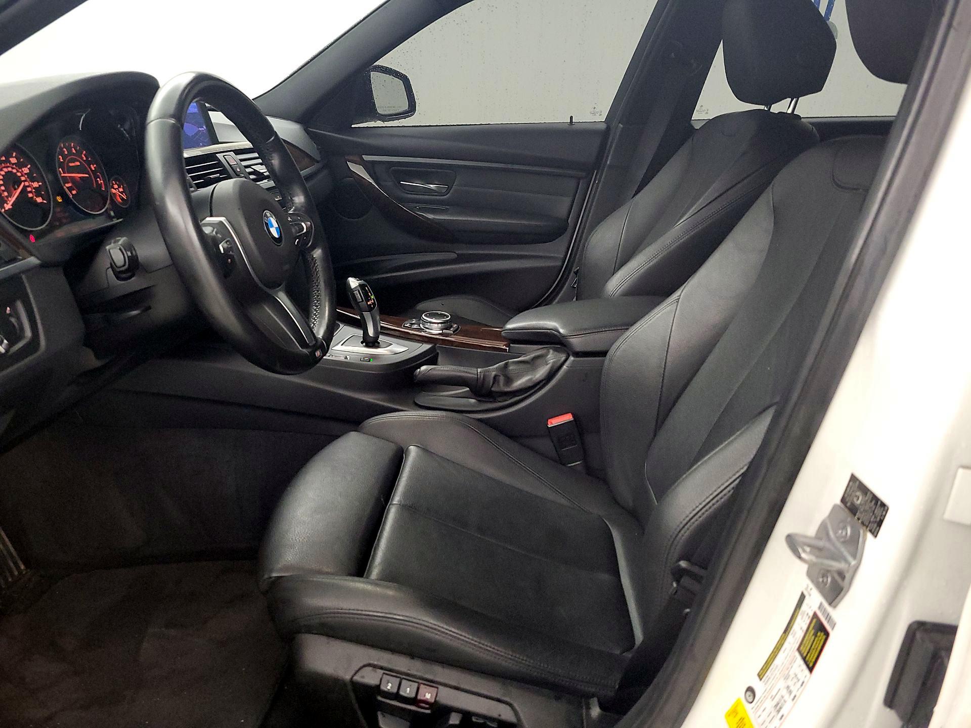 Thumbnail: 2014 BMW 3 Series - 9