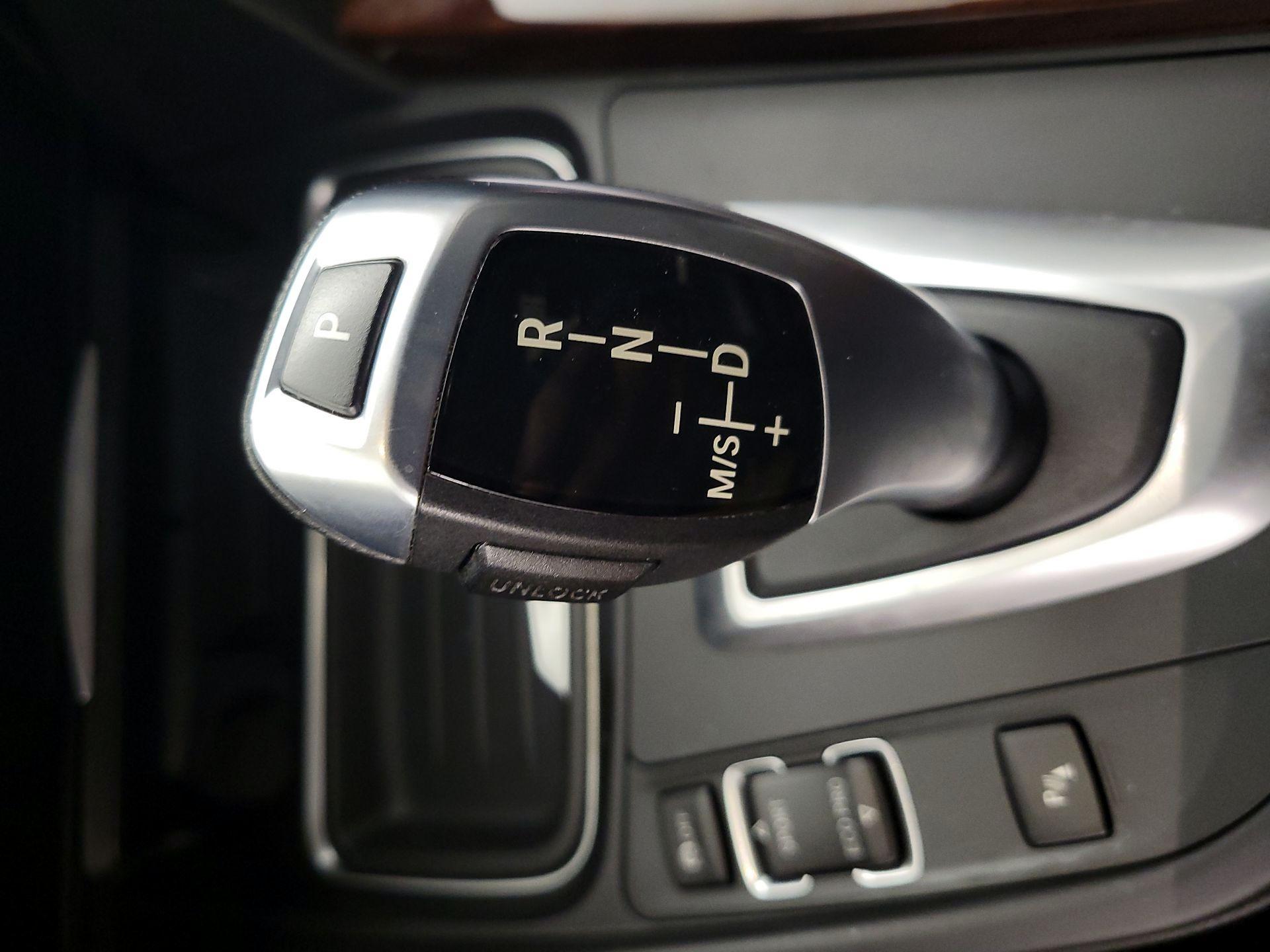 Thumbnail: 2014 BMW 3 Series - 16