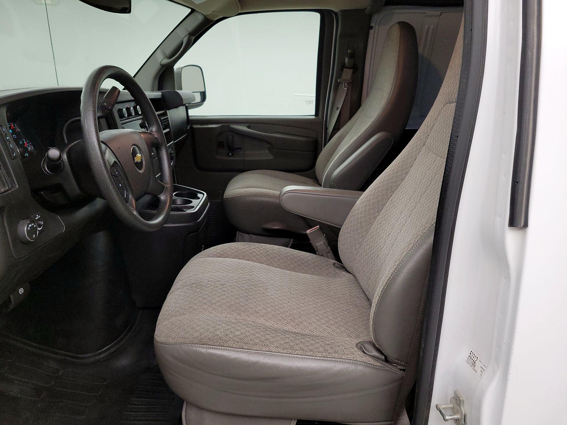 Thumbnail: 2015 Chevrolet Express - 11