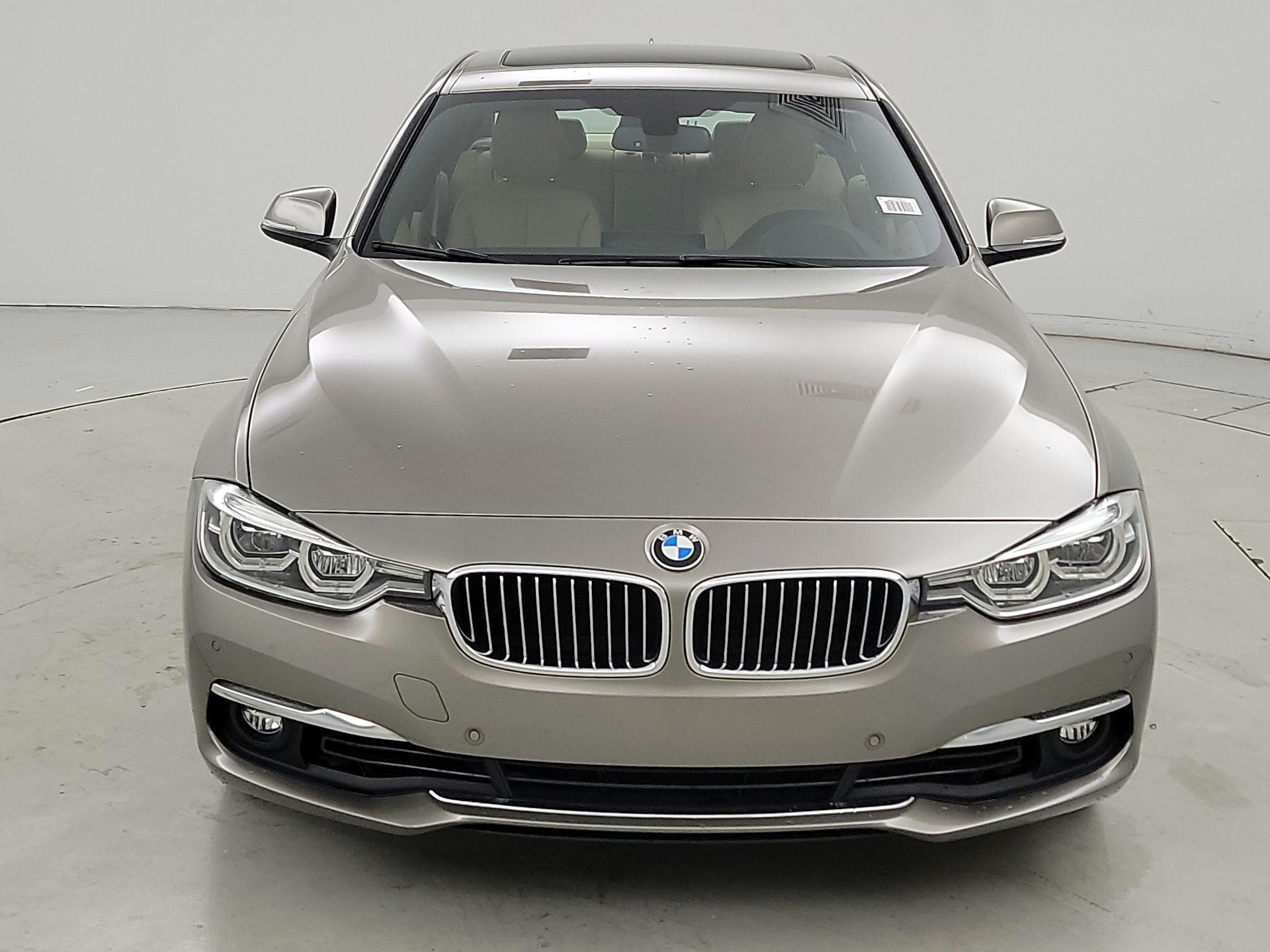 Thumbnail: 2016 BMW 3 Series - 2
