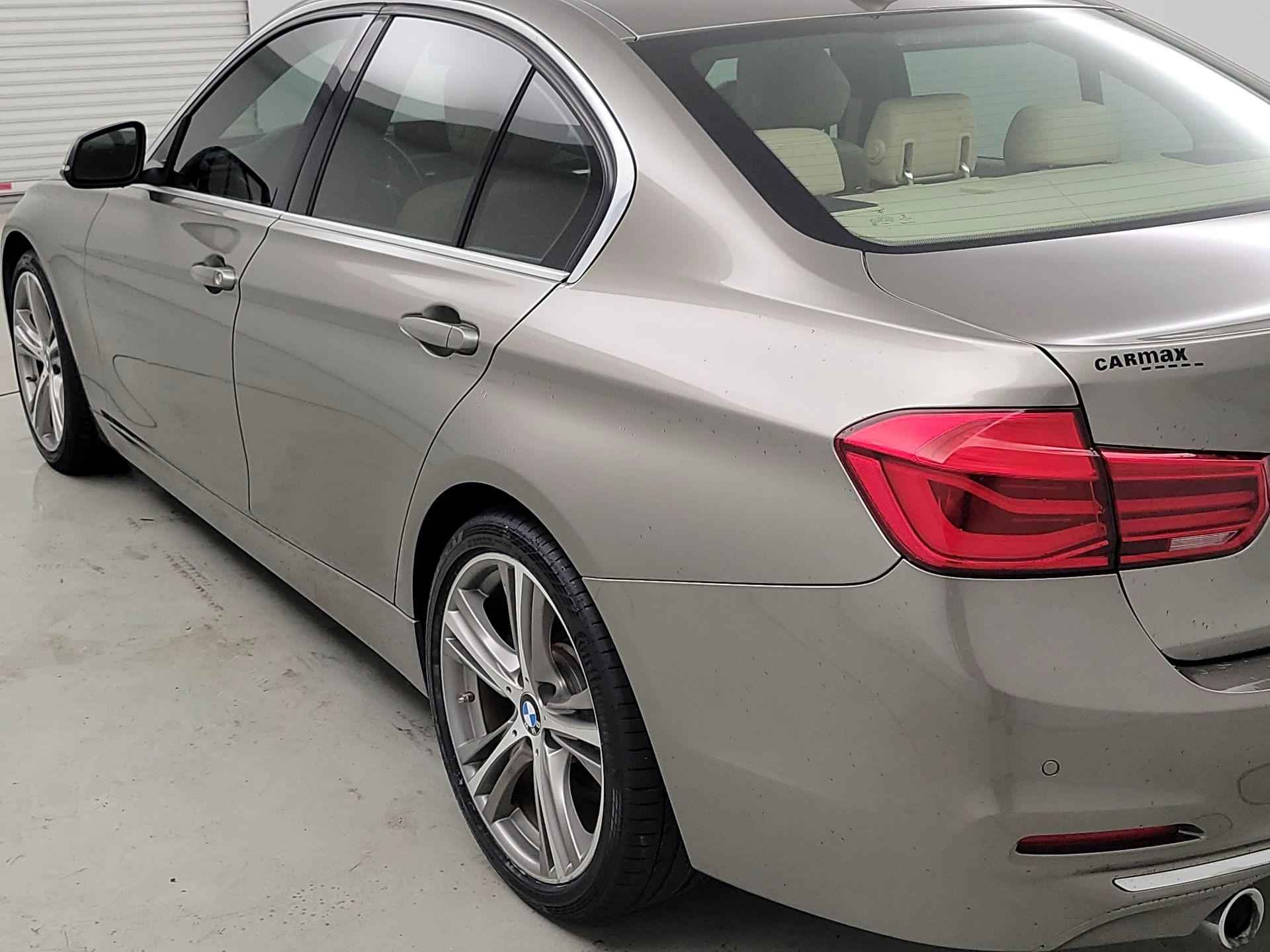 Thumbnail: 2016 BMW 3 Series - 7