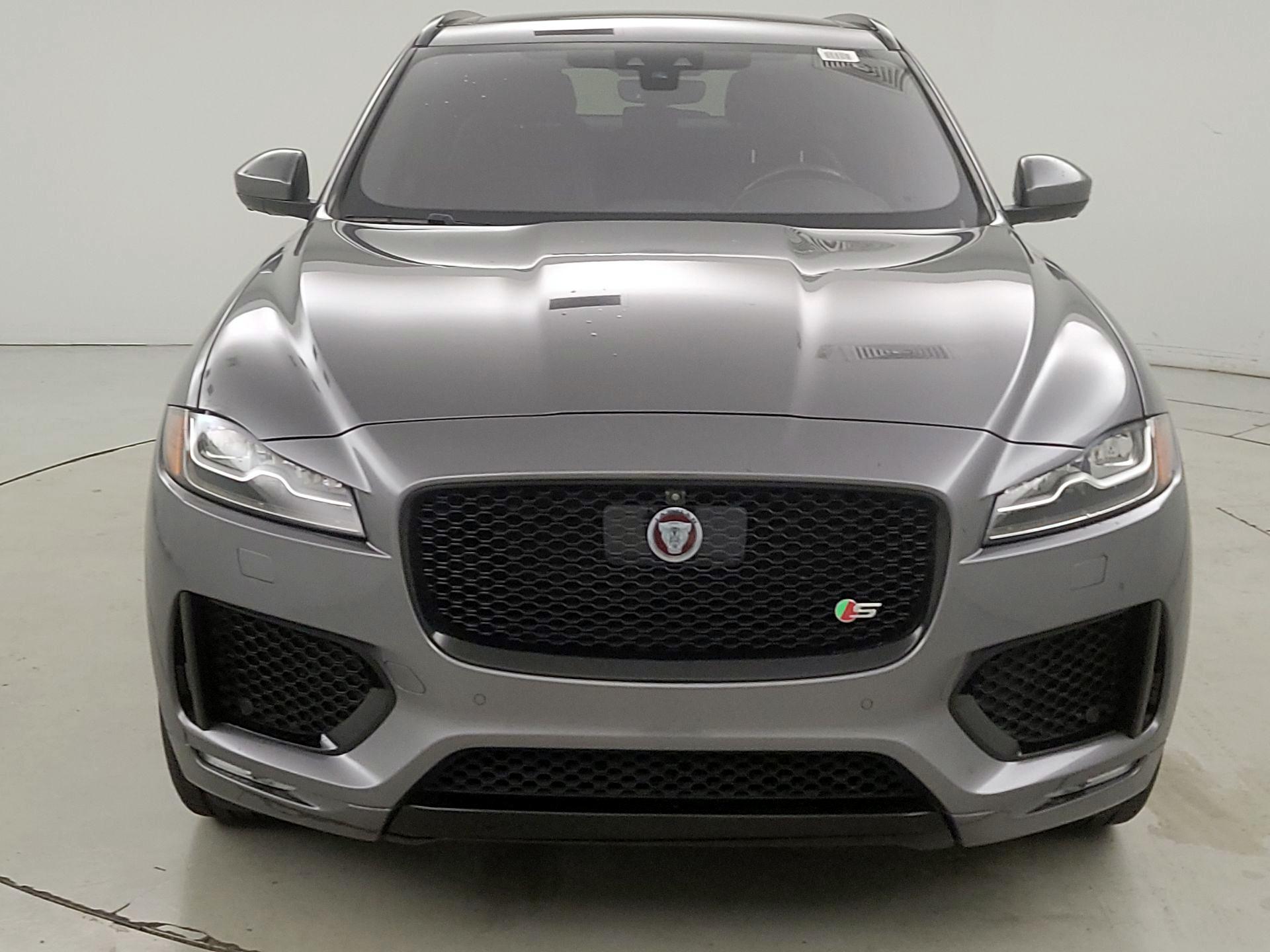 Thumbnail: 2019 Jaguar F-Pace - 2