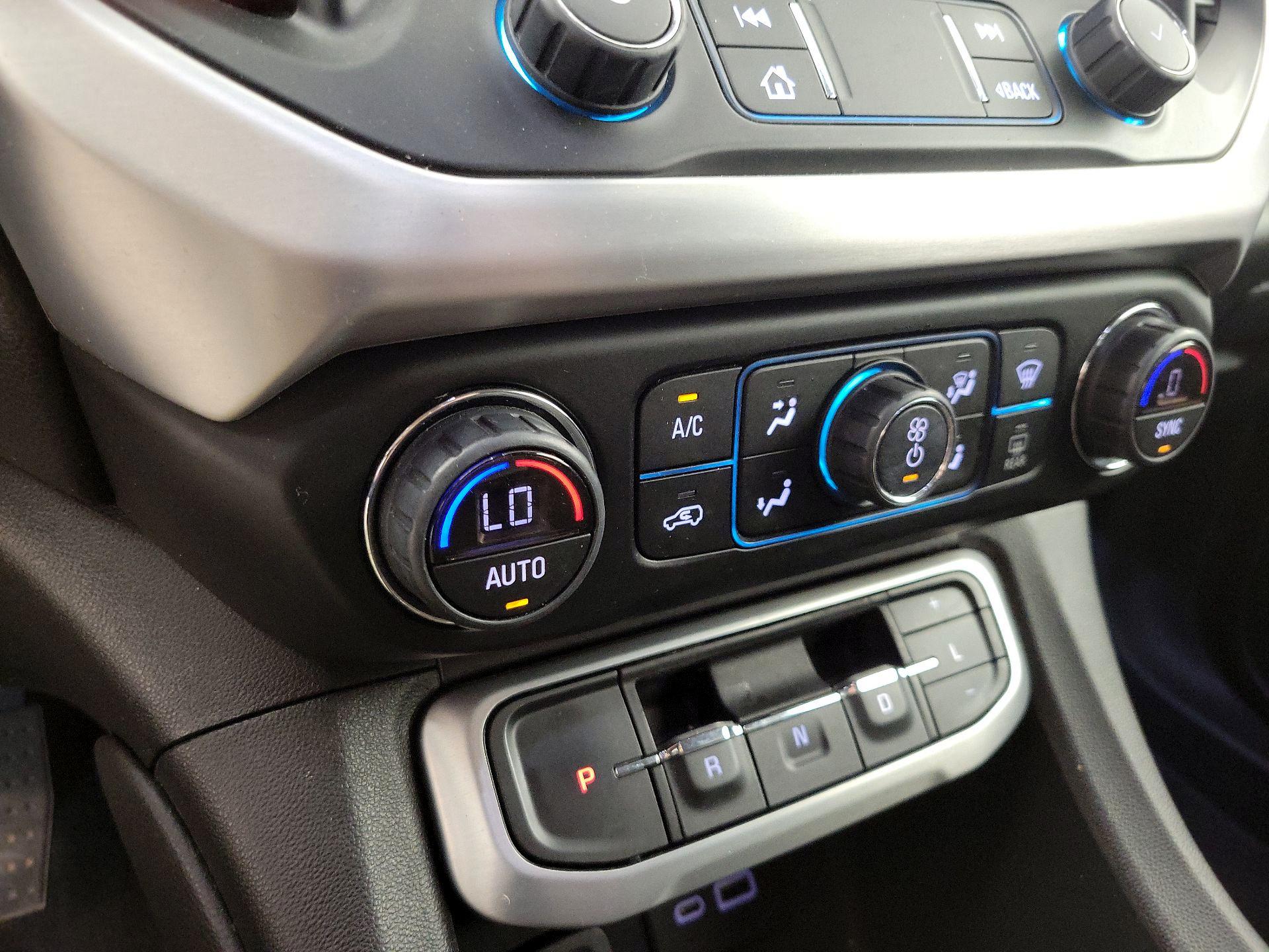 Thumbnail: 2021 GMC Acadia - 17