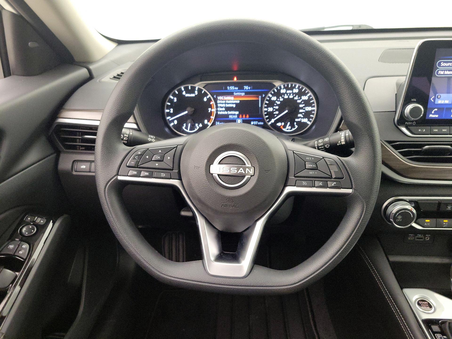 Thumbnail: 2023 Nissan Altima - 10