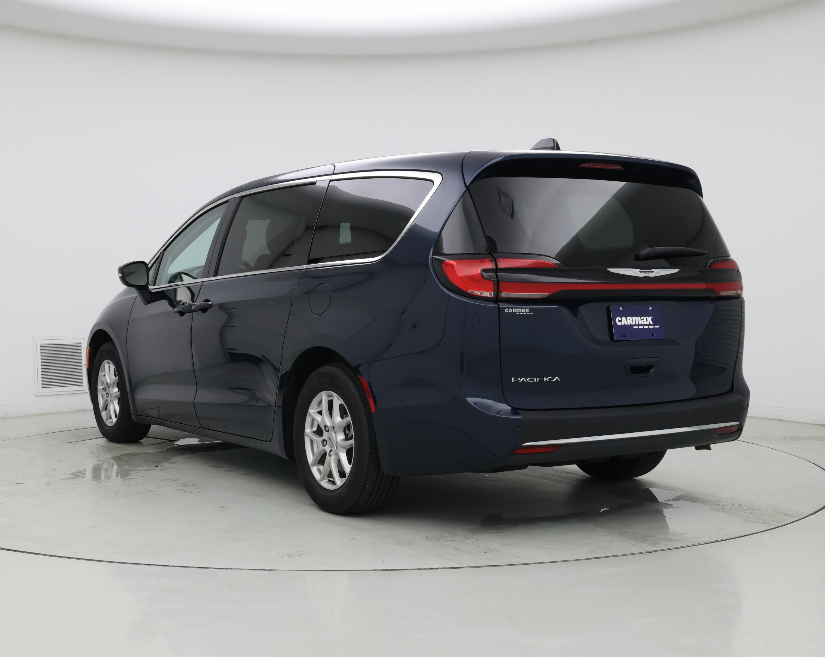 Thumbnail: 2023 Chrysler Pacifica - 2