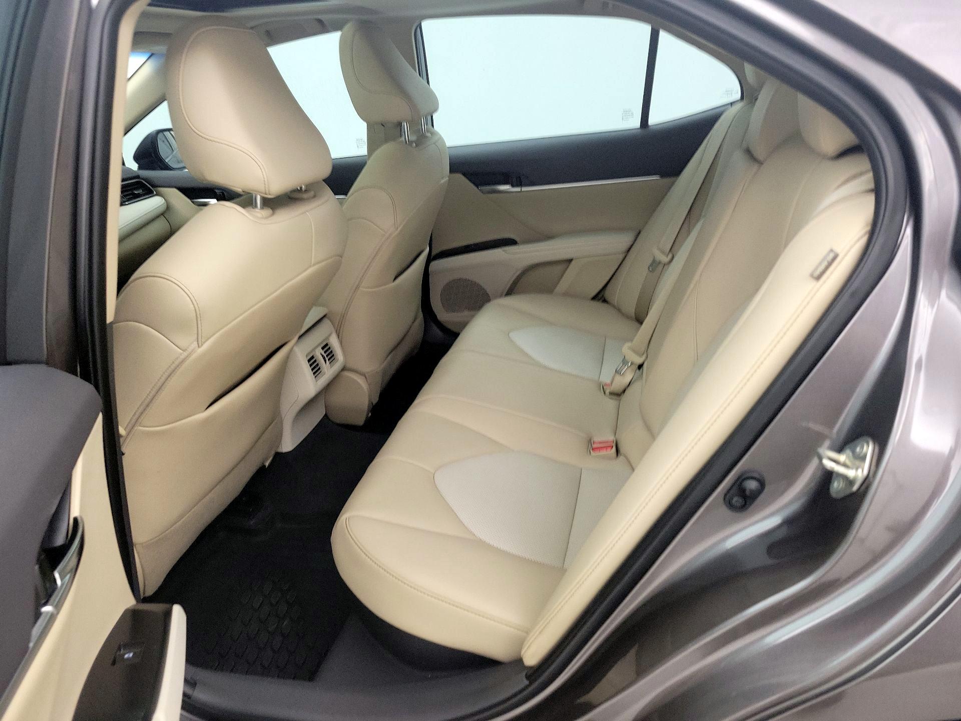 Thumbnail: 2020 Toyota Camry - 20