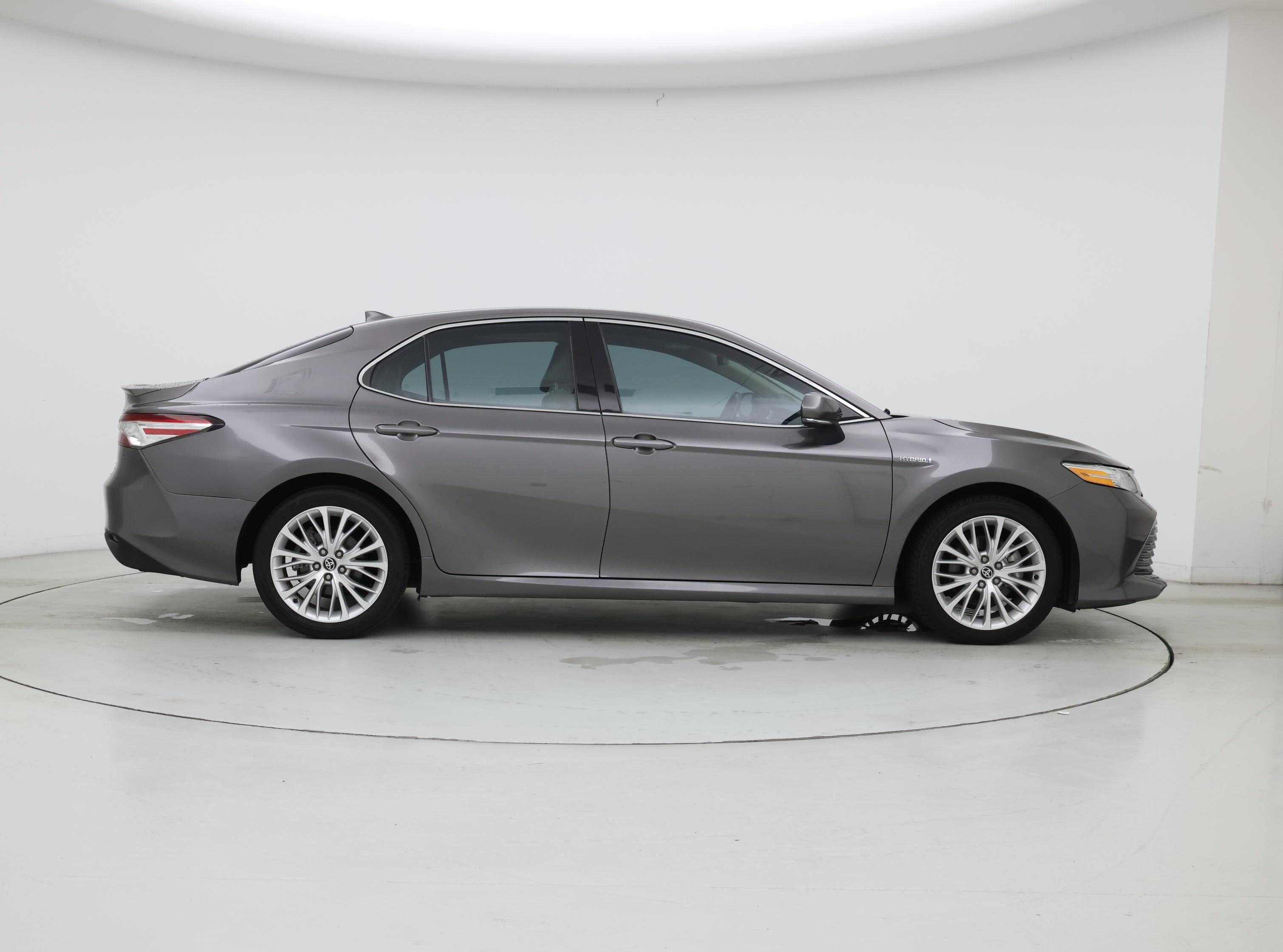 Thumbnail: 2020 Toyota Camry - 7
