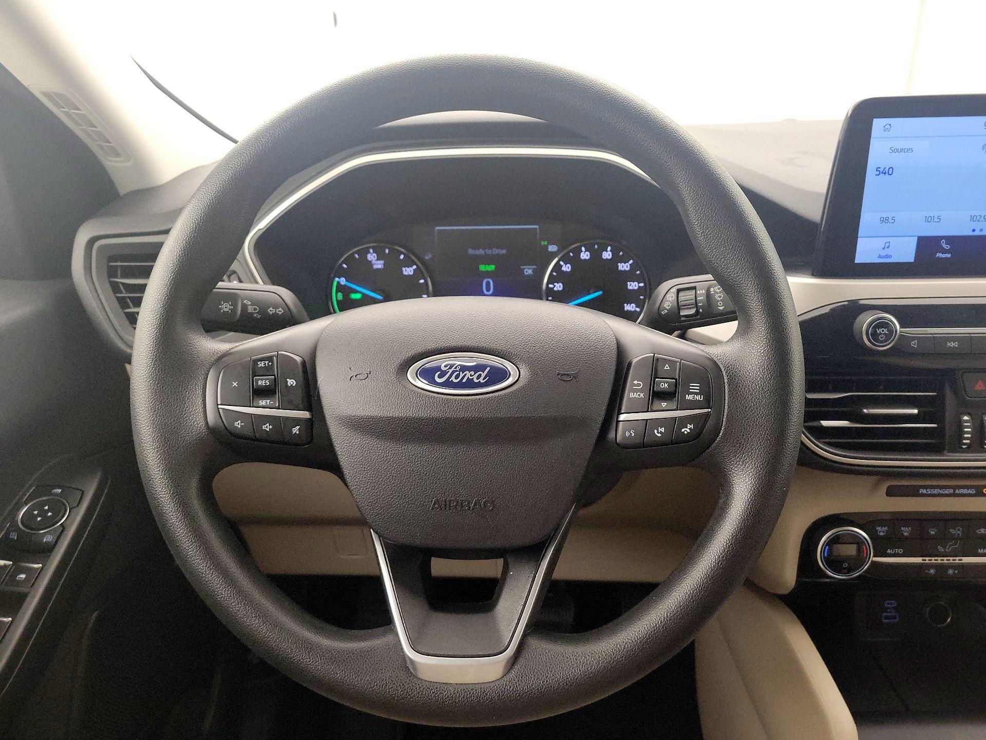 Thumbnail: 2021 Ford Escape - 10