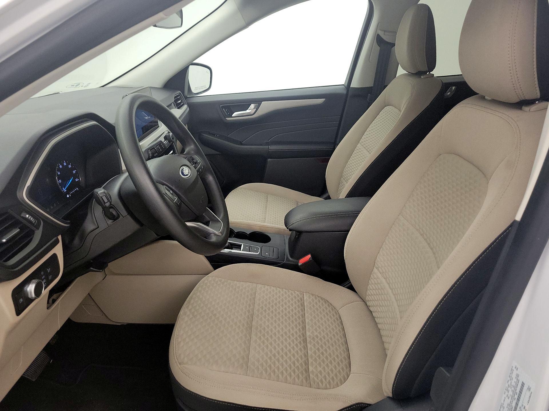 Thumbnail: 2021 Ford Escape - 11