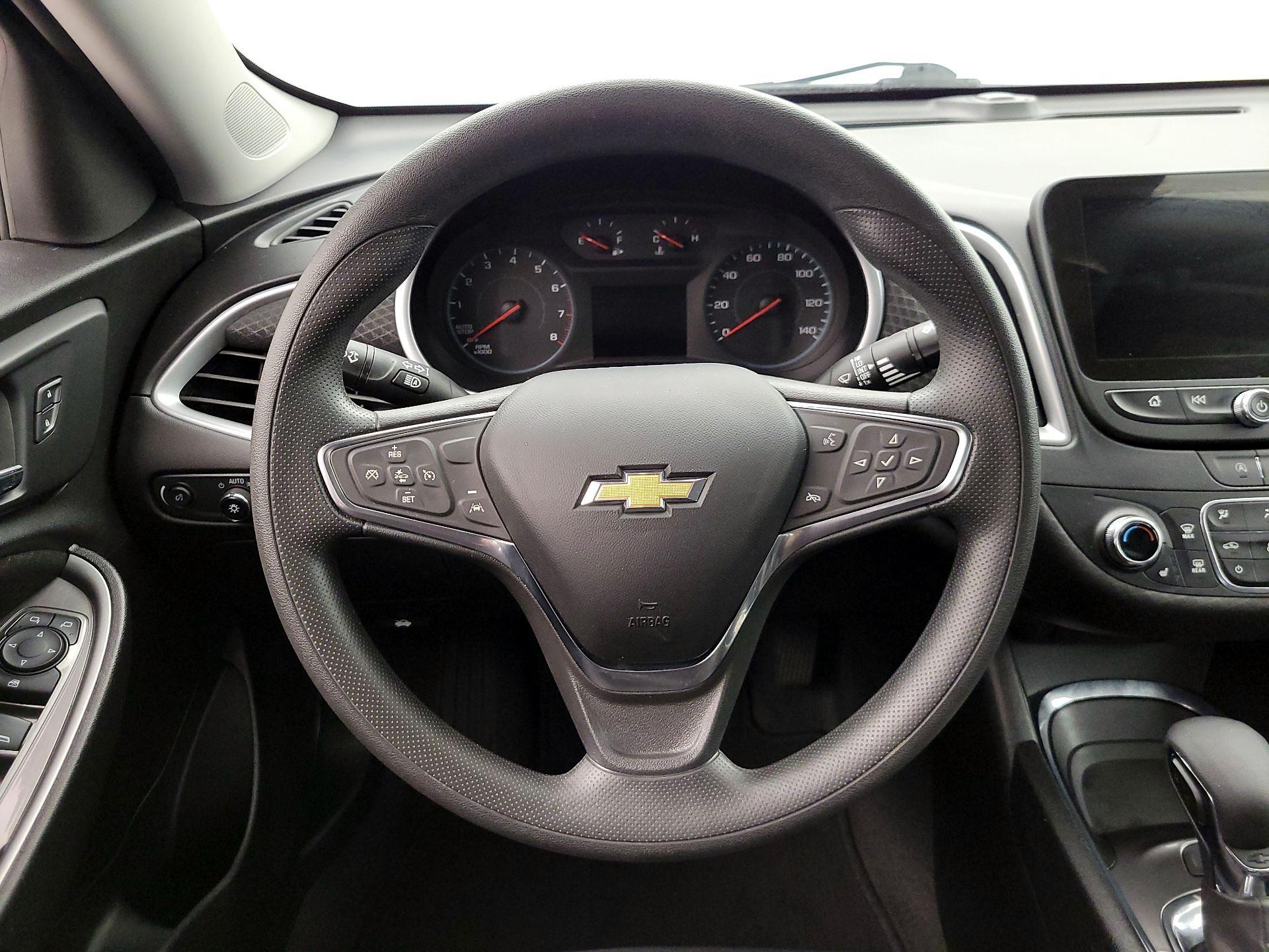 Thumbnail: 2023 Chevrolet Malibu - 10