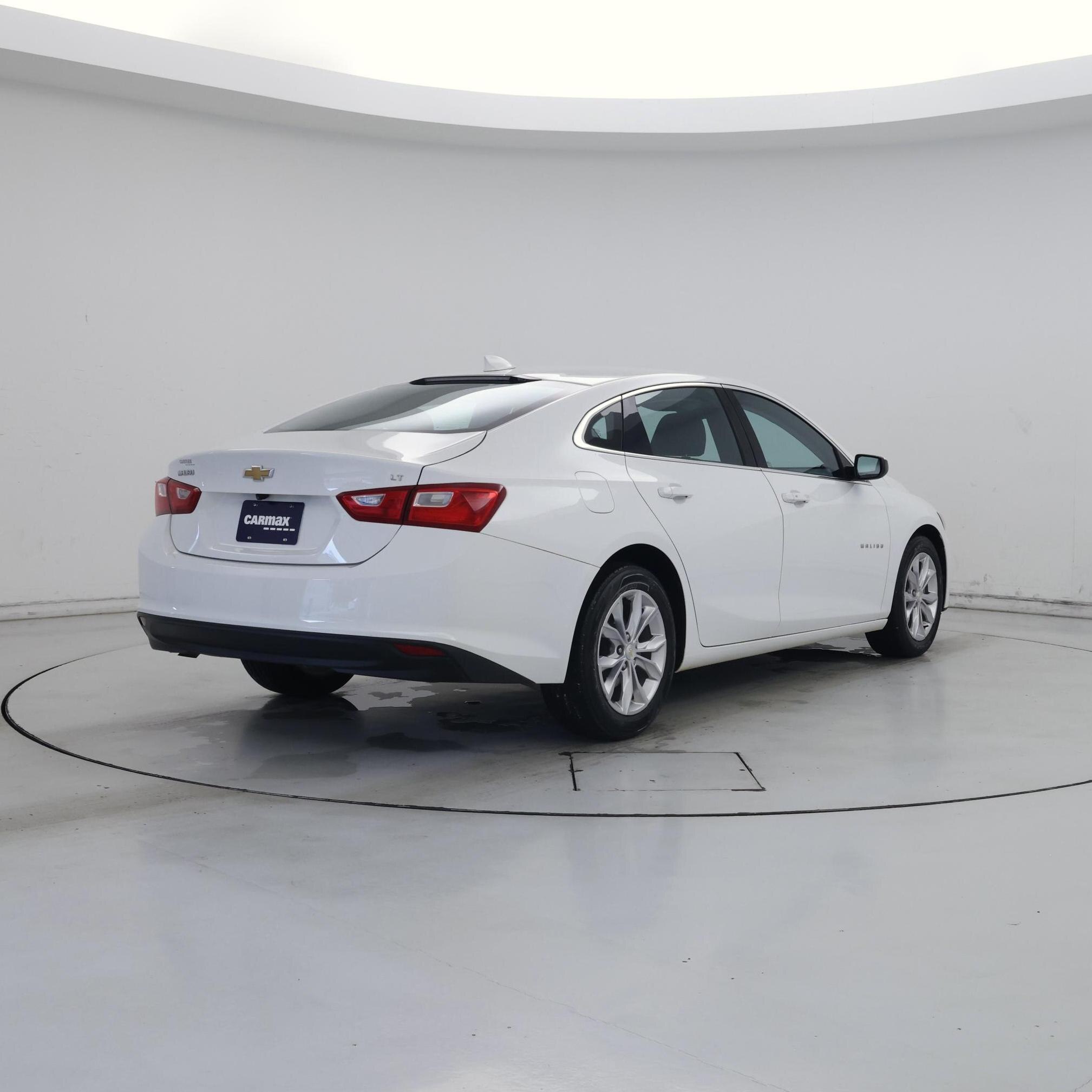 Thumbnail: 2023 Chevrolet Malibu - 8