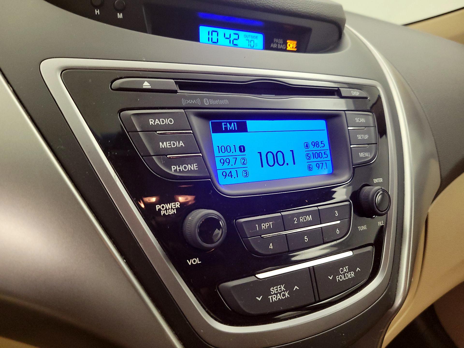 Thumbnail: 2013 Hyundai Elantra - 12