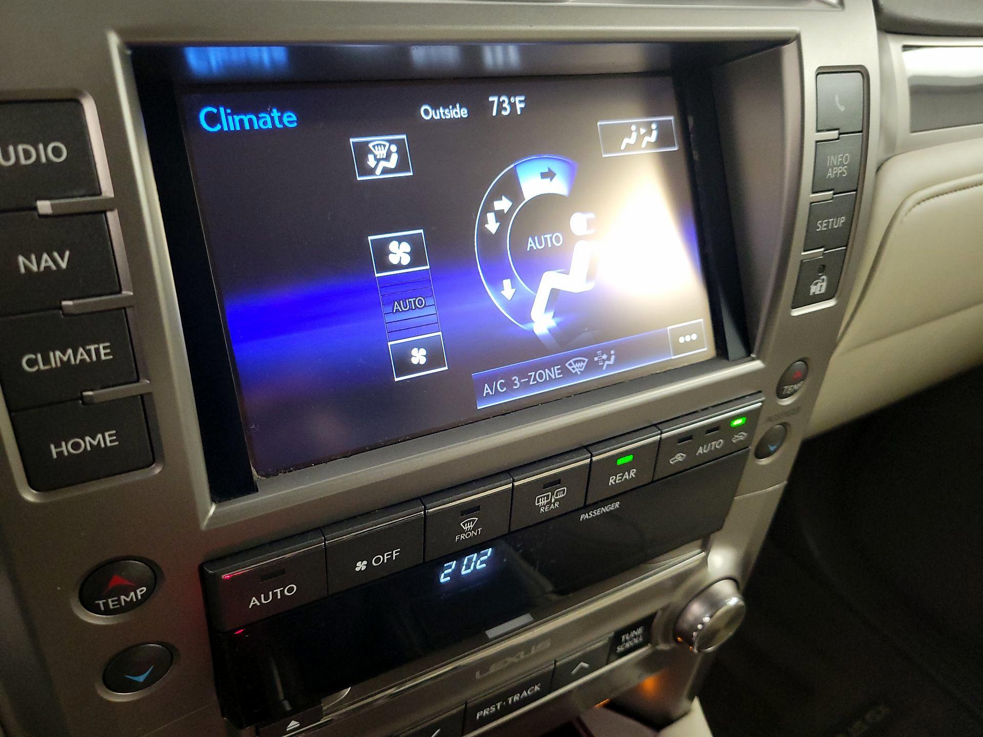Thumbnail: 2019 Lexus GX - 15