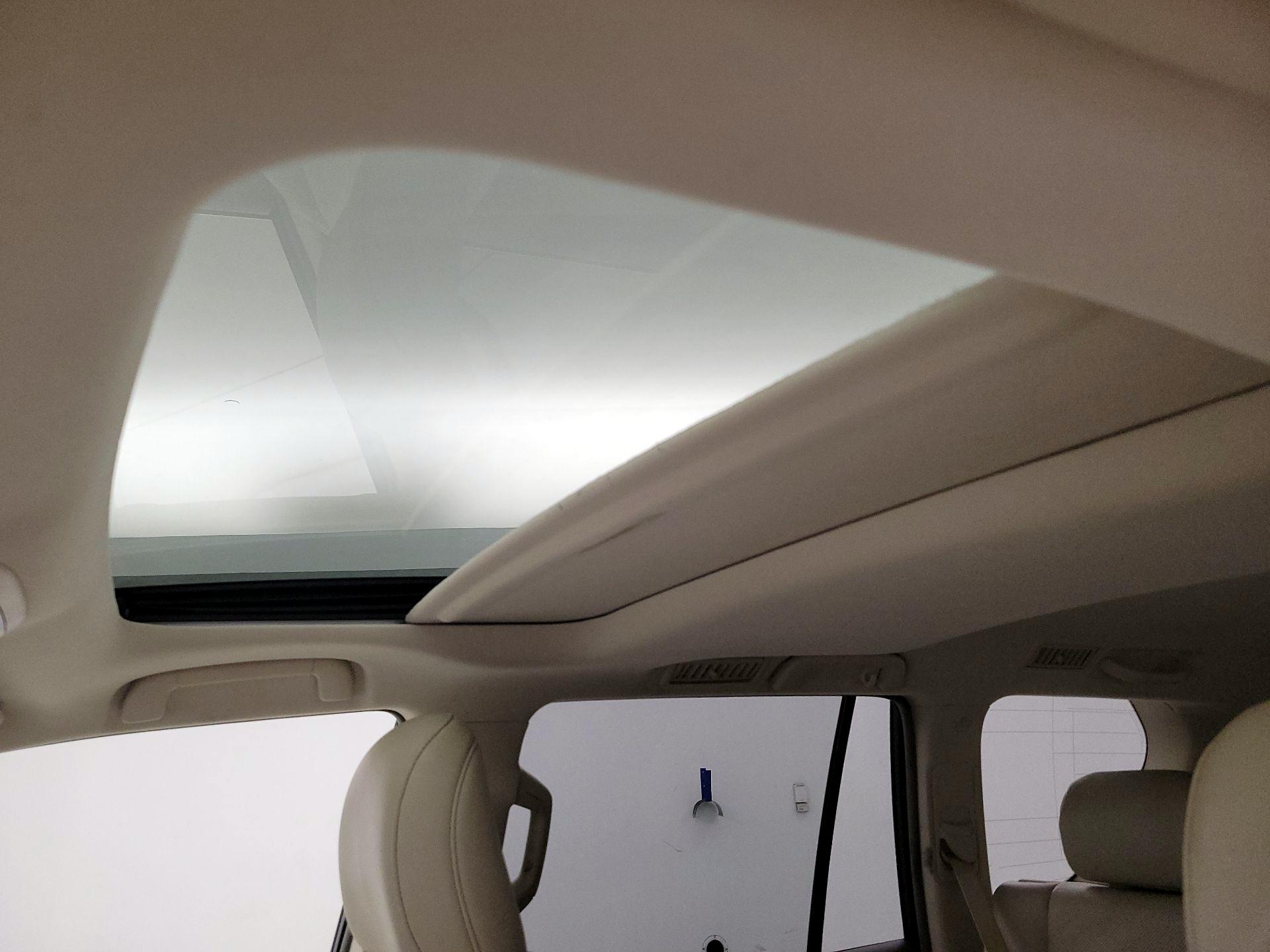 Thumbnail: 2019 Lexus GX - 18