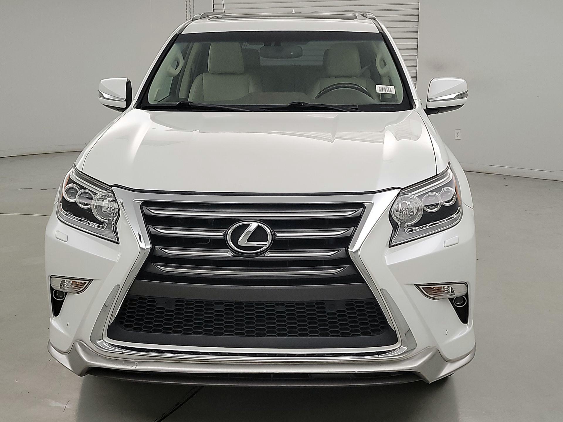 Thumbnail: 2019 Lexus GX - 2