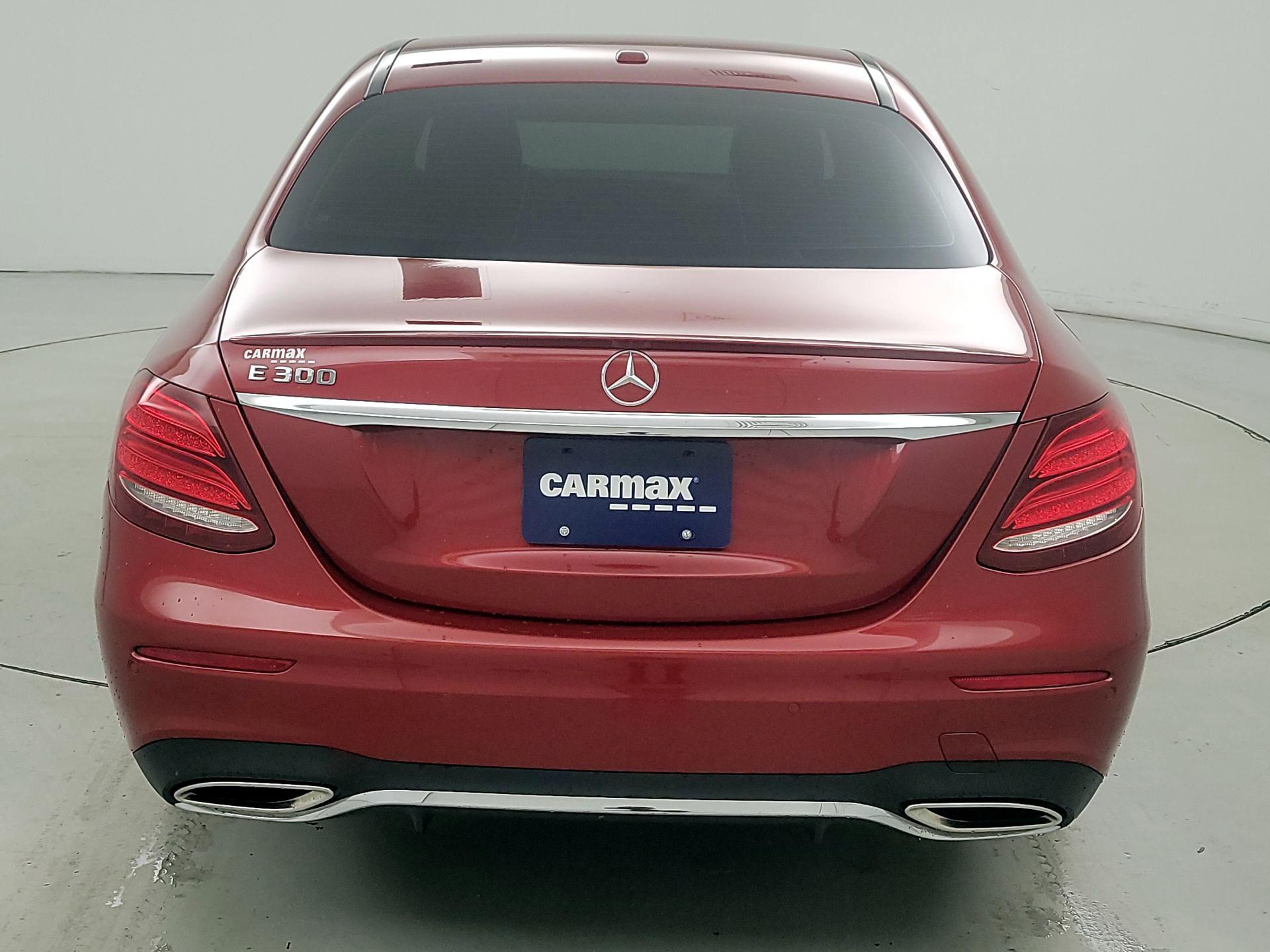 Thumbnail: 2017 Mercedes-Benz E-Class - 6