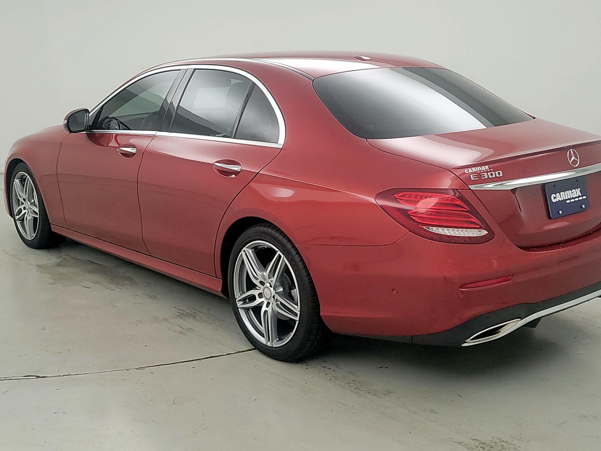Thumbnail: 2017 Mercedes-Benz E-Class - 7