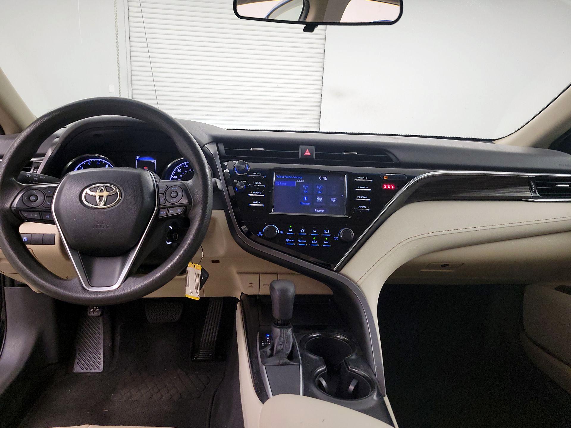 Thumbnail: 2018 Toyota Camry - 9