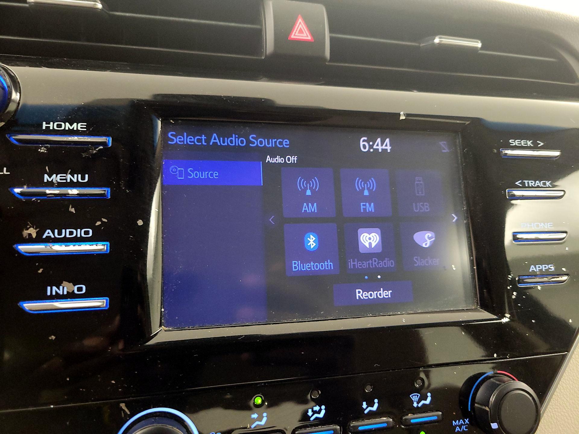 Thumbnail: 2018 Toyota Camry - 15