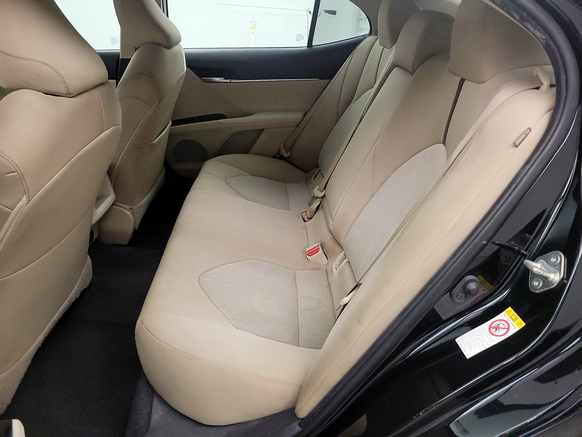 Thumbnail: 2018 Toyota Camry - 19