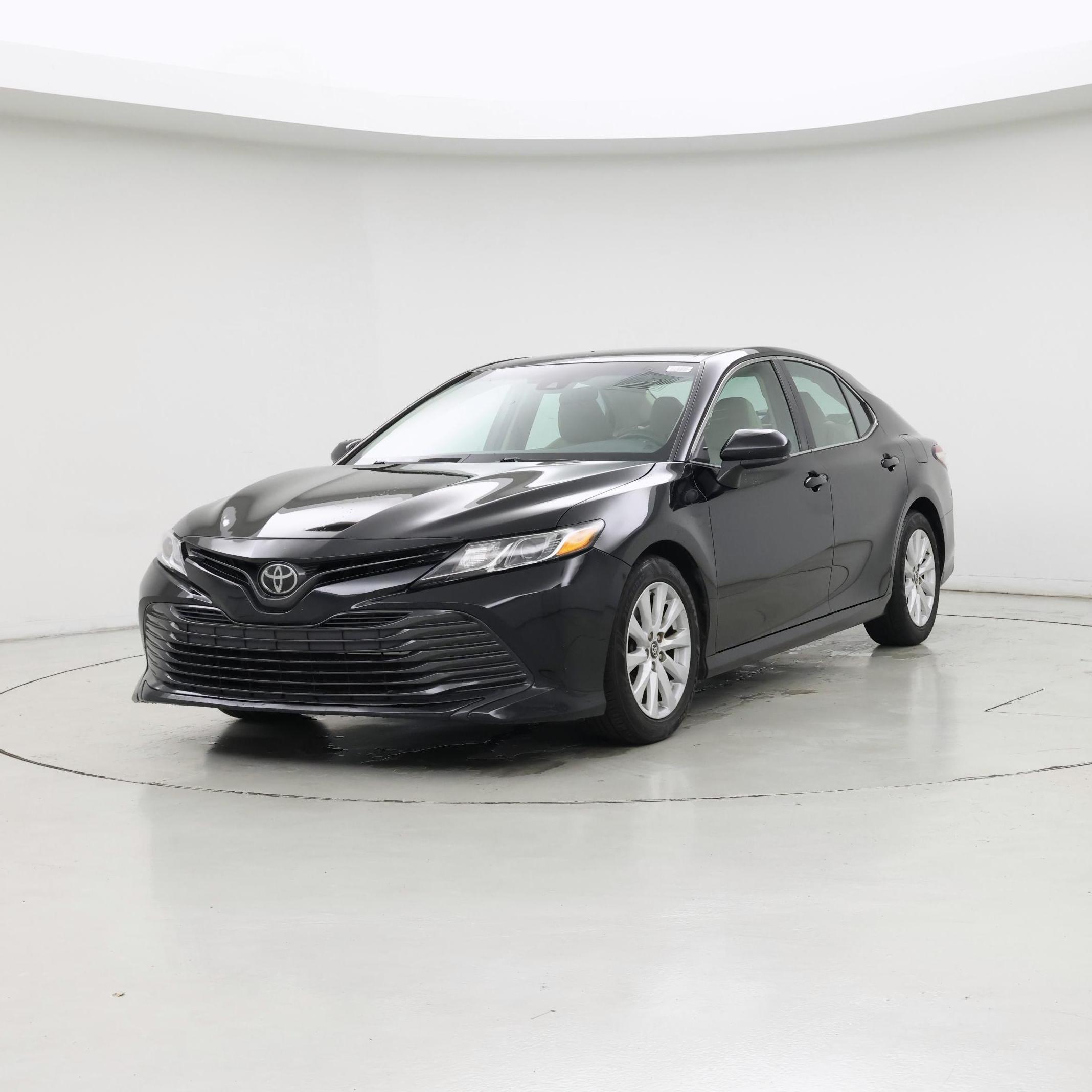 Thumbnail: 2018 Toyota Camry - 4