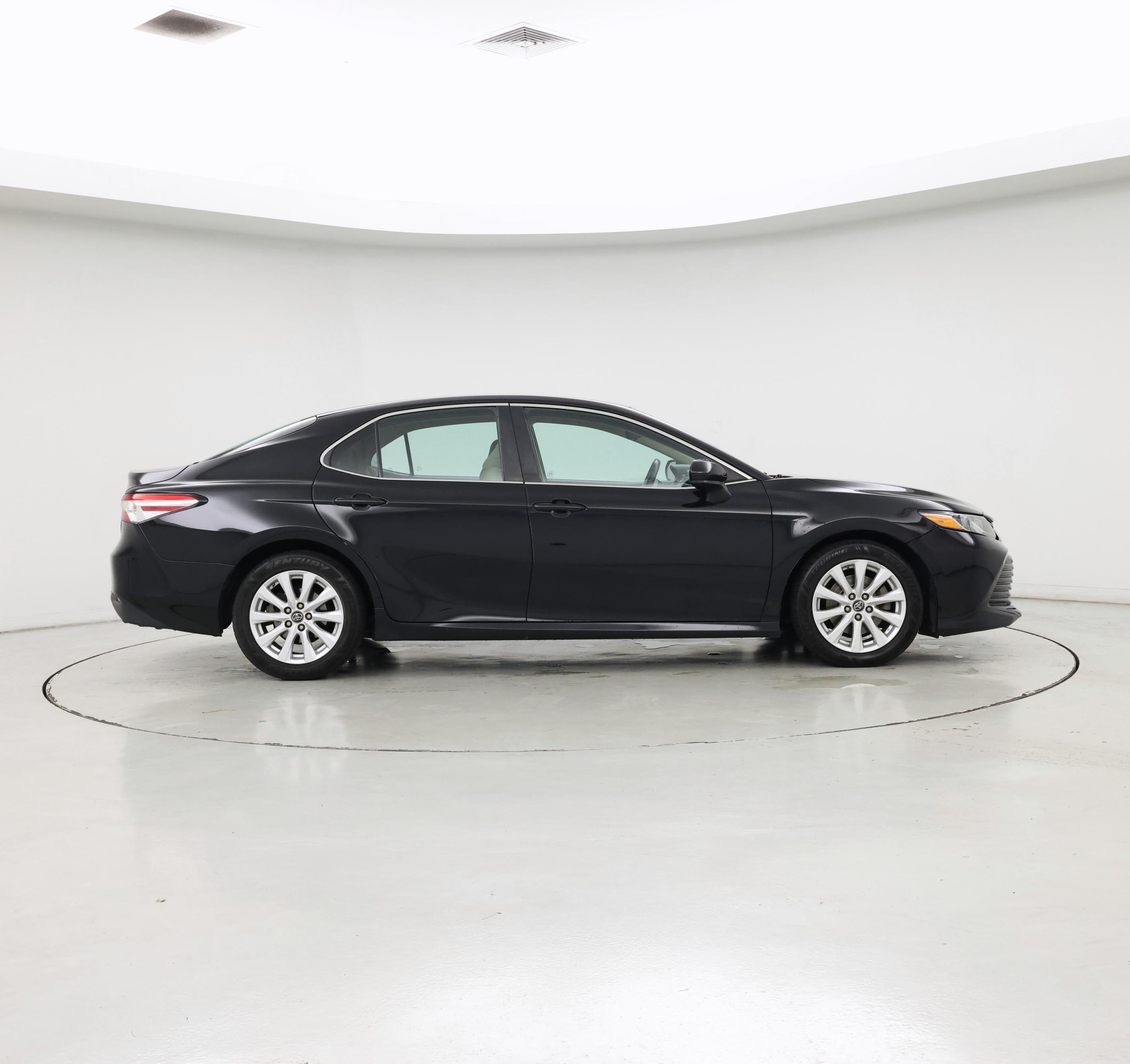 Thumbnail: 2018 Toyota Camry - 7