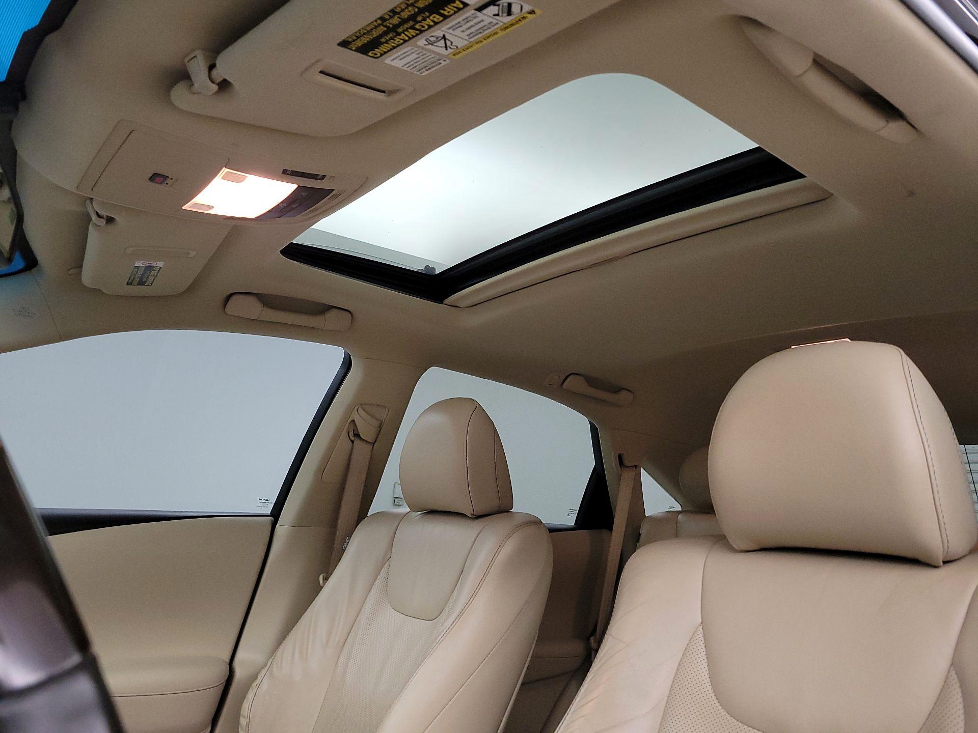 Thumbnail: 2015 Lexus RX - 17