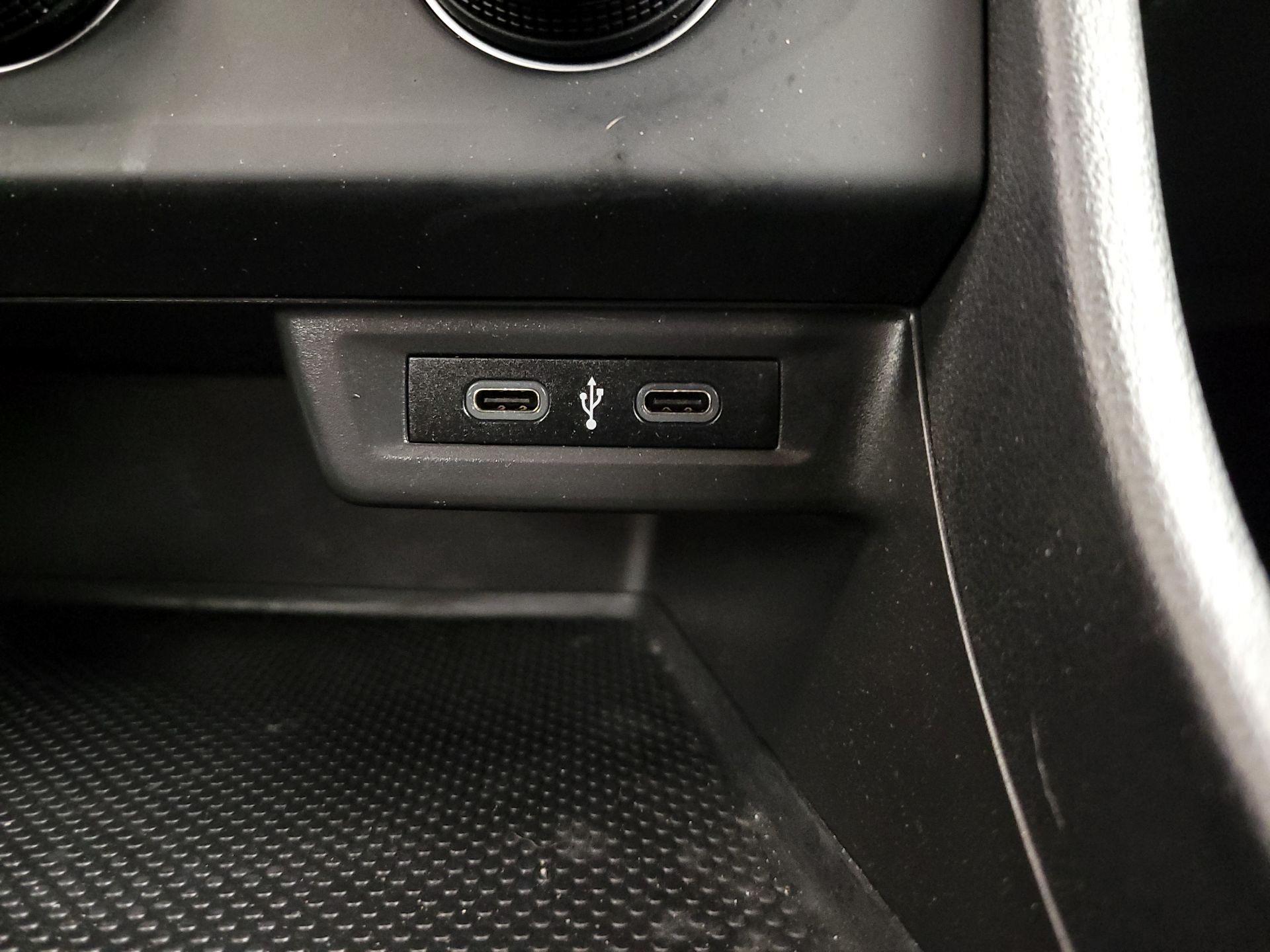 Thumbnail: 2021 Volkswagen Jetta - 16