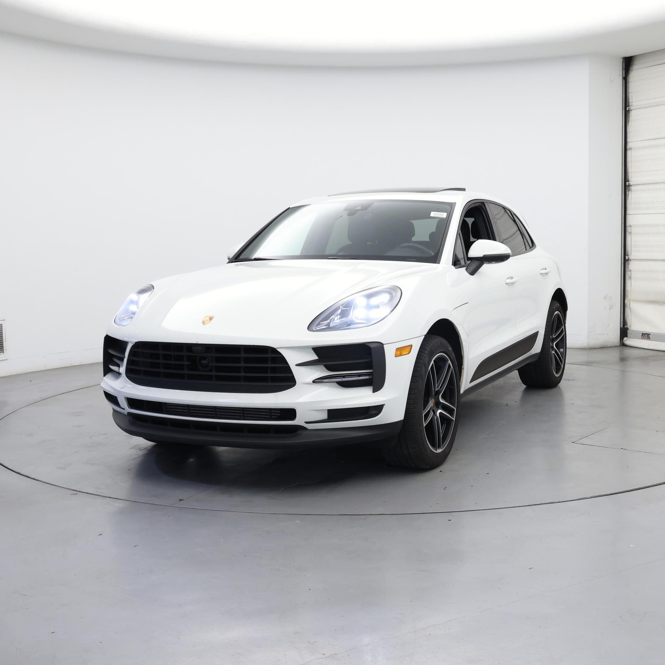 Thumbnail: 2021 Porsche Macan - 4