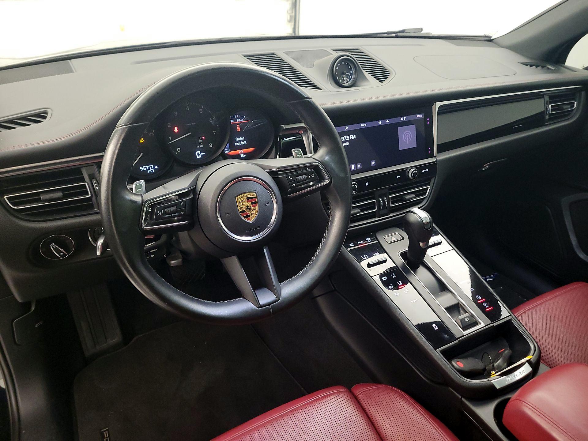 Thumbnail: 2022 Porsche Macan - 9