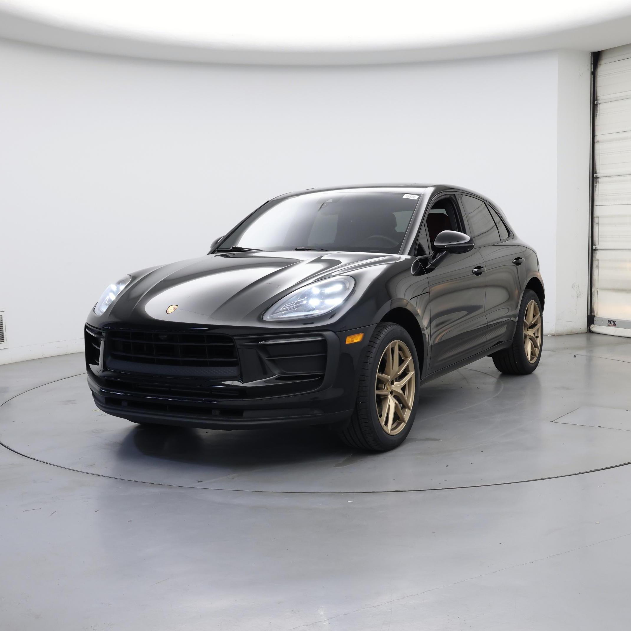 Thumbnail: 2022 Porsche Macan - 4