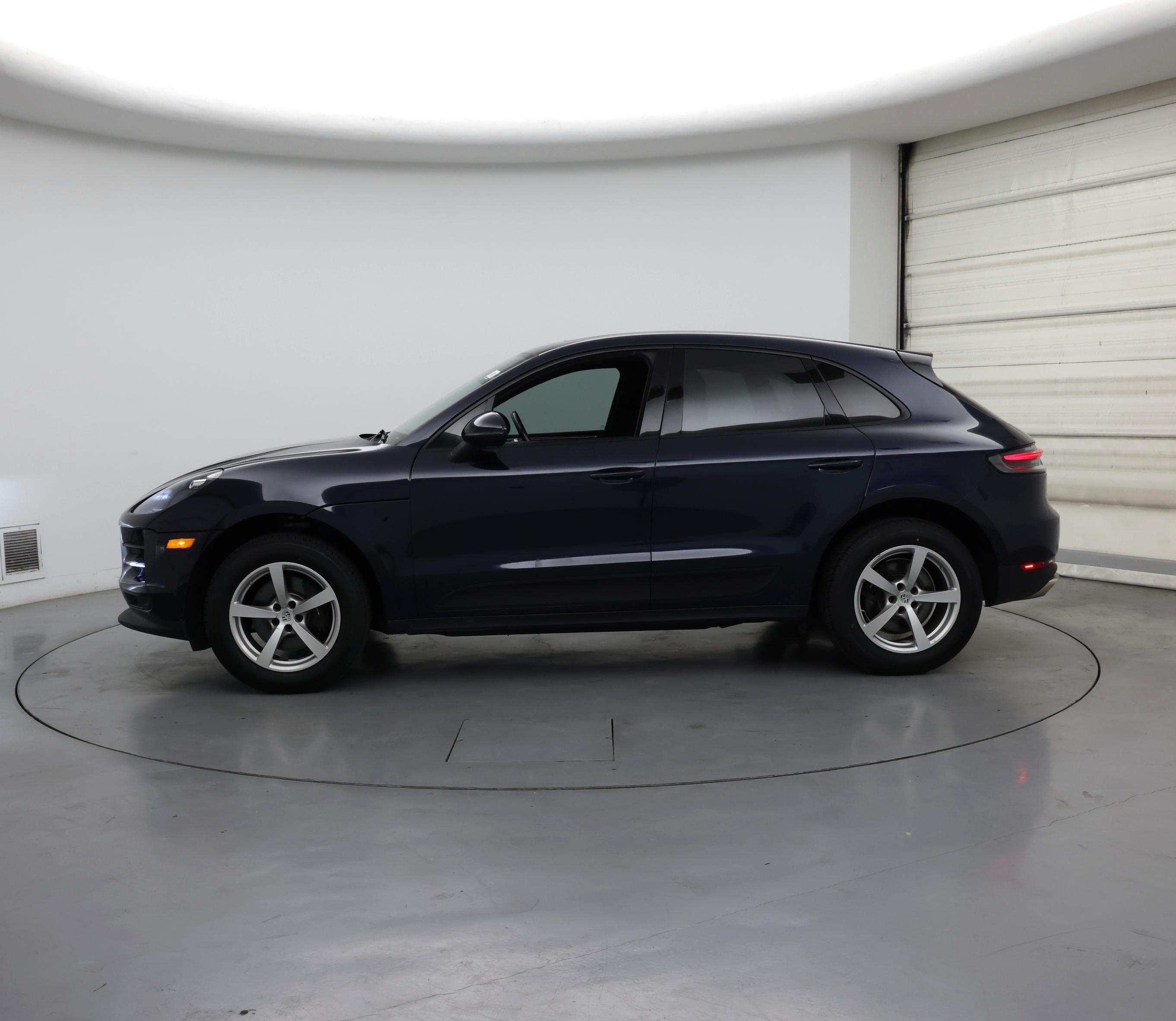Thumbnail: 2020 Porsche Macan - 3