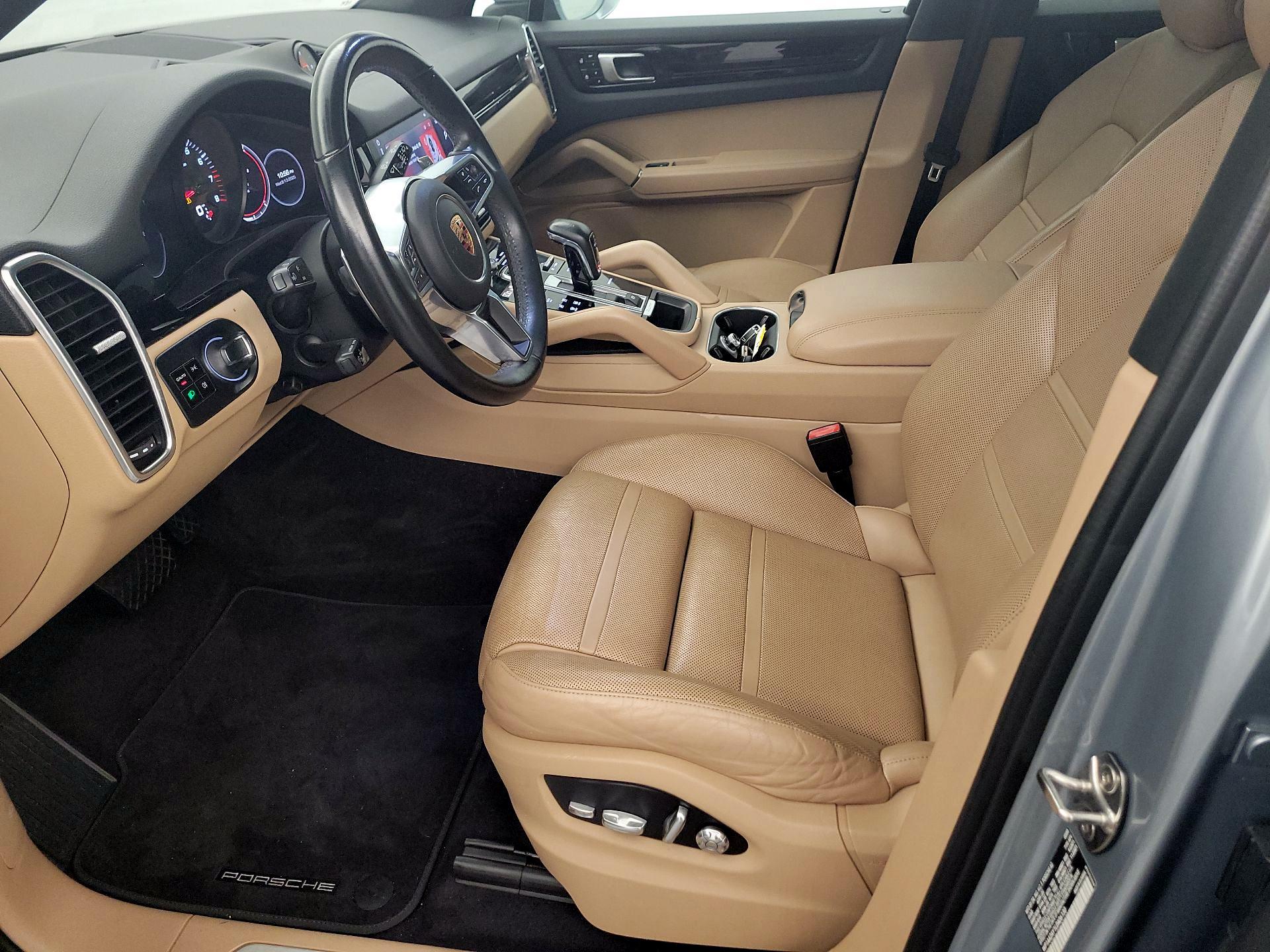 Thumbnail: 2020 Porsche Cayenne - 11