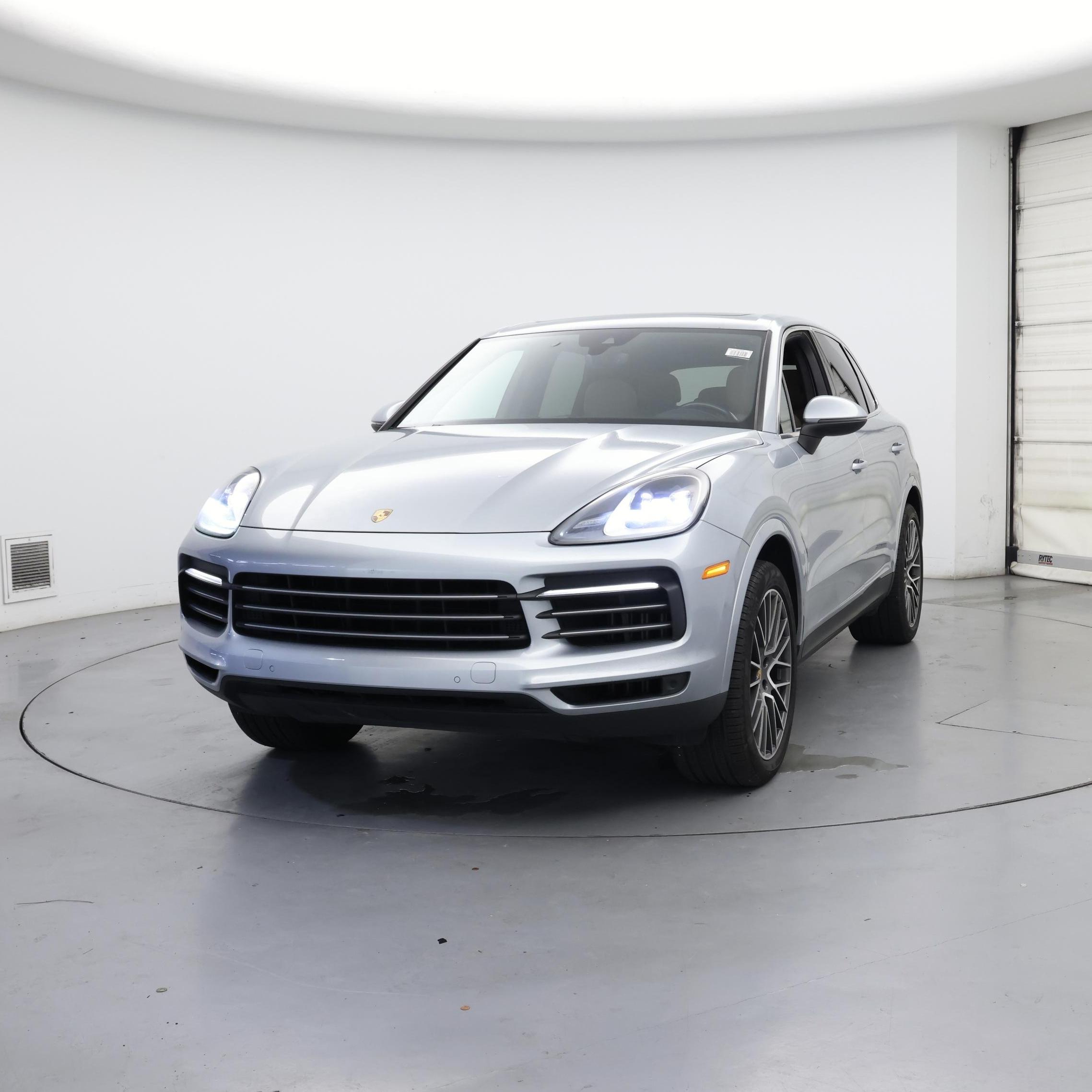 Thumbnail: 2020 Porsche Cayenne - 4