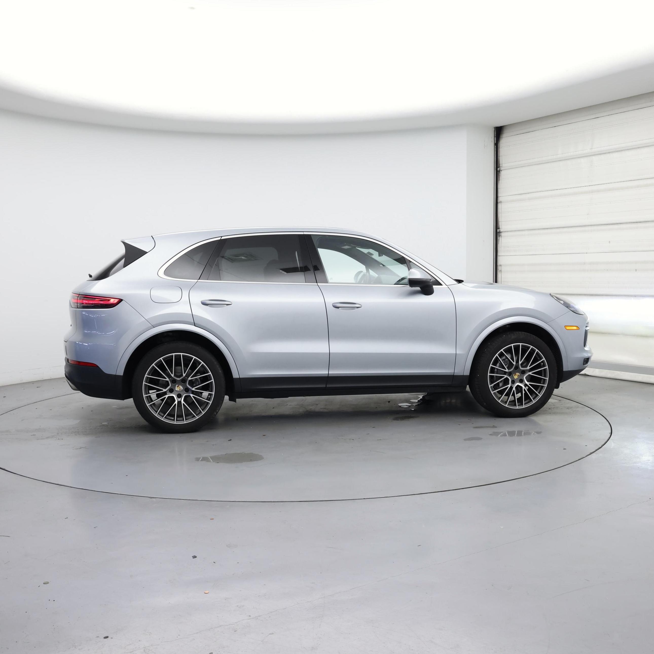 Thumbnail: 2020 Porsche Cayenne - 7