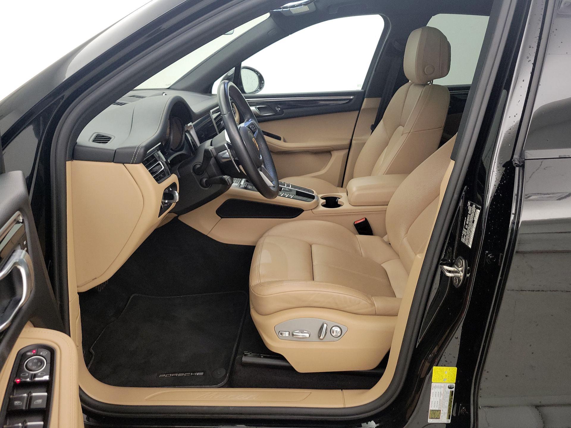 Thumbnail: 2021 Porsche Macan - 11