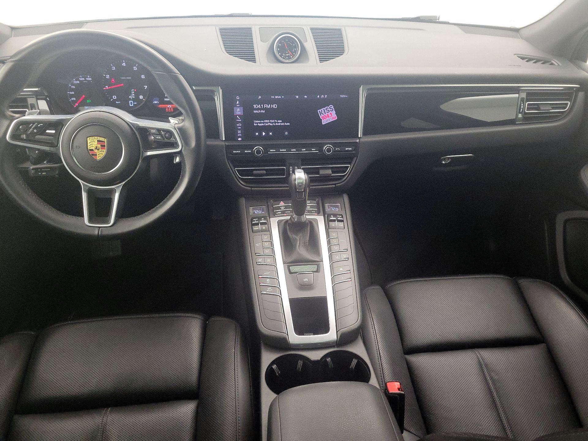Thumbnail: 2021 Porsche Macan - 9