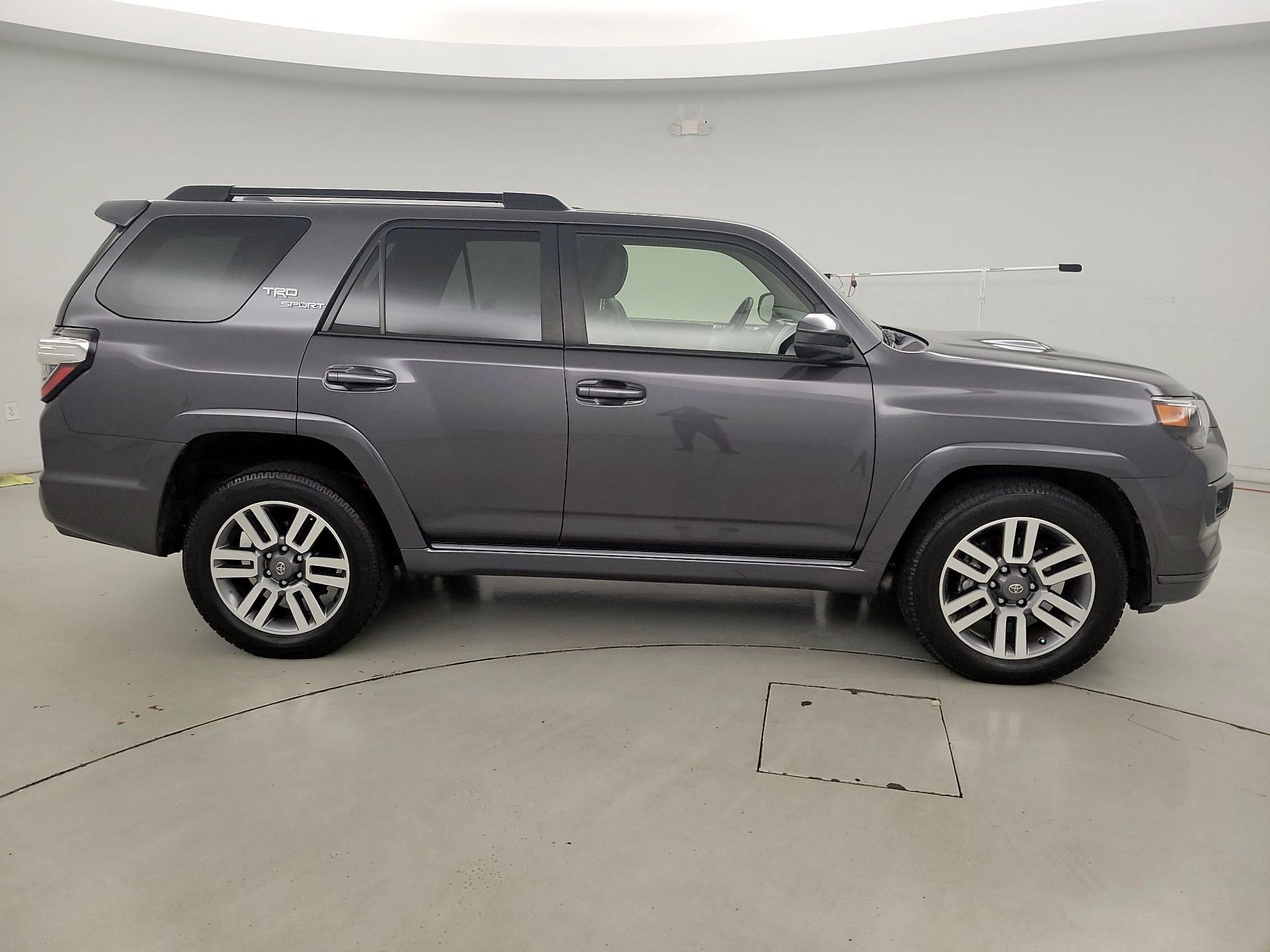 Thumbnail: 2022 Toyota 4Runner - 4
