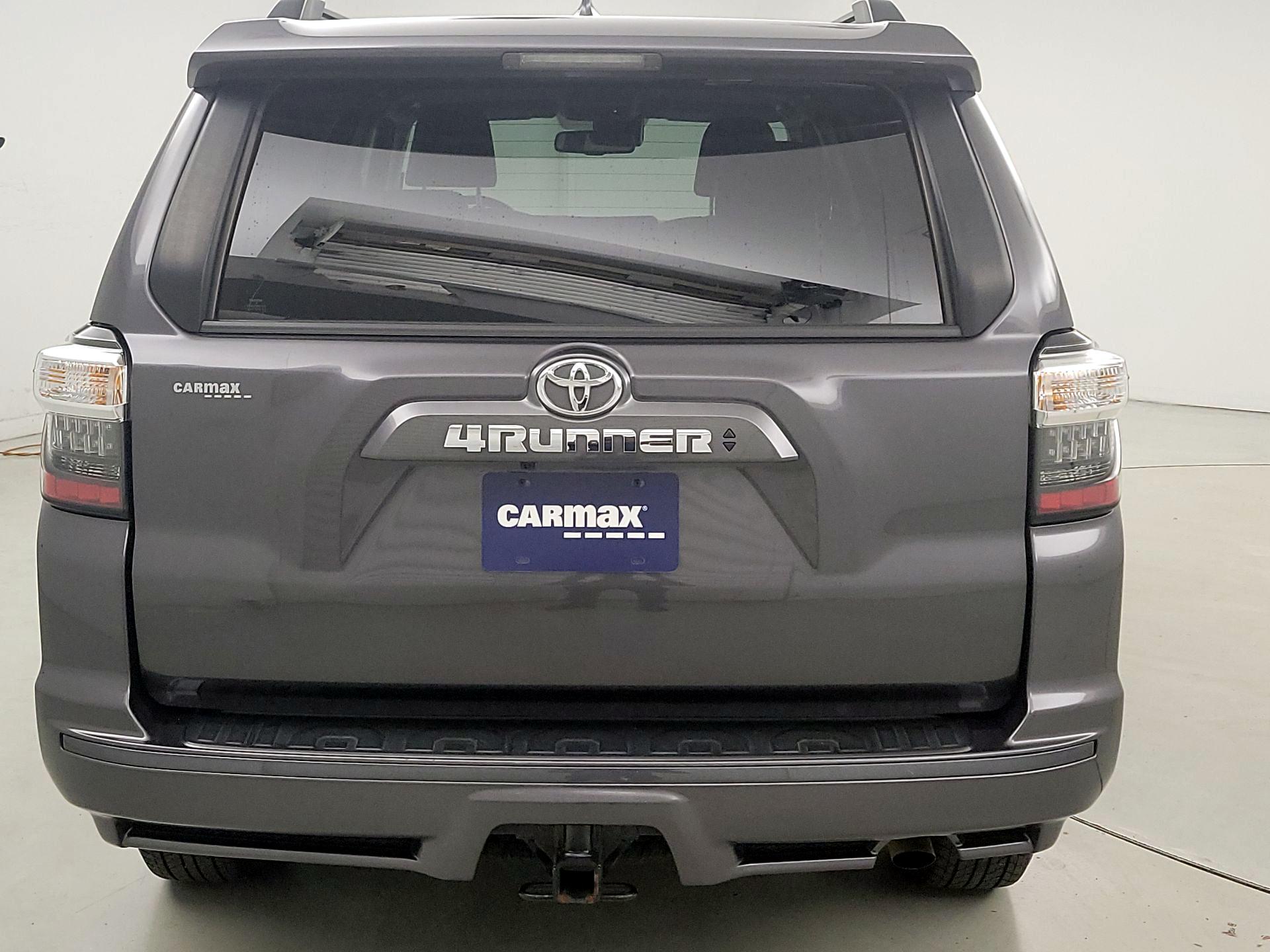 Thumbnail: 2022 Toyota 4Runner - 6