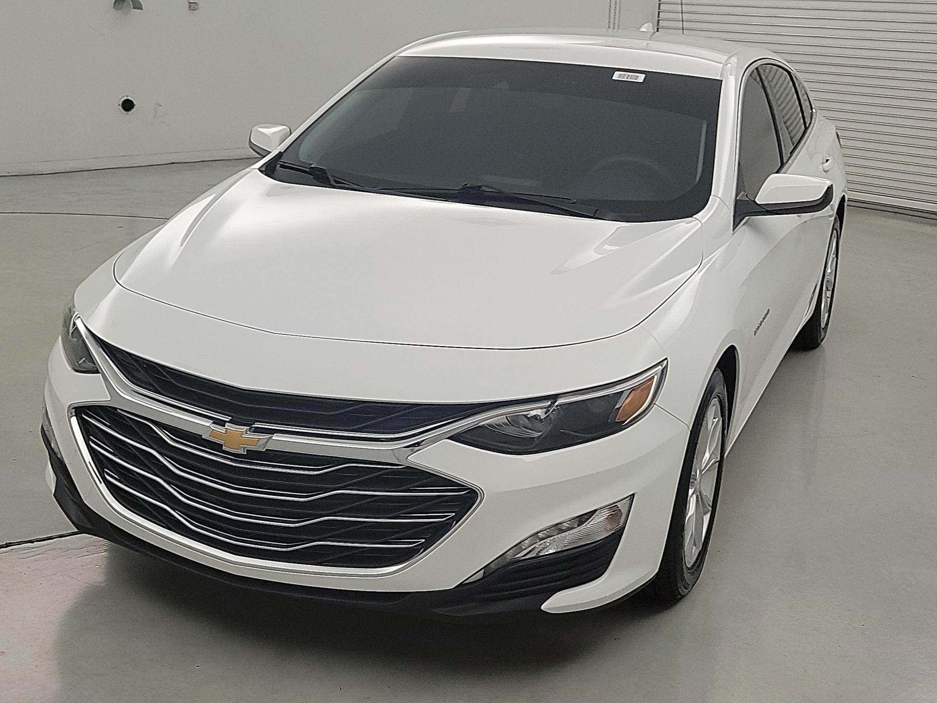 Thumbnail: 2023 Chevrolet Malibu - 3