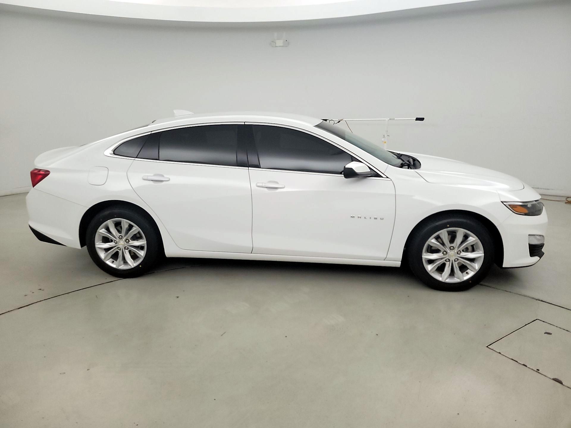 Thumbnail: 2023 Chevrolet Malibu - 4