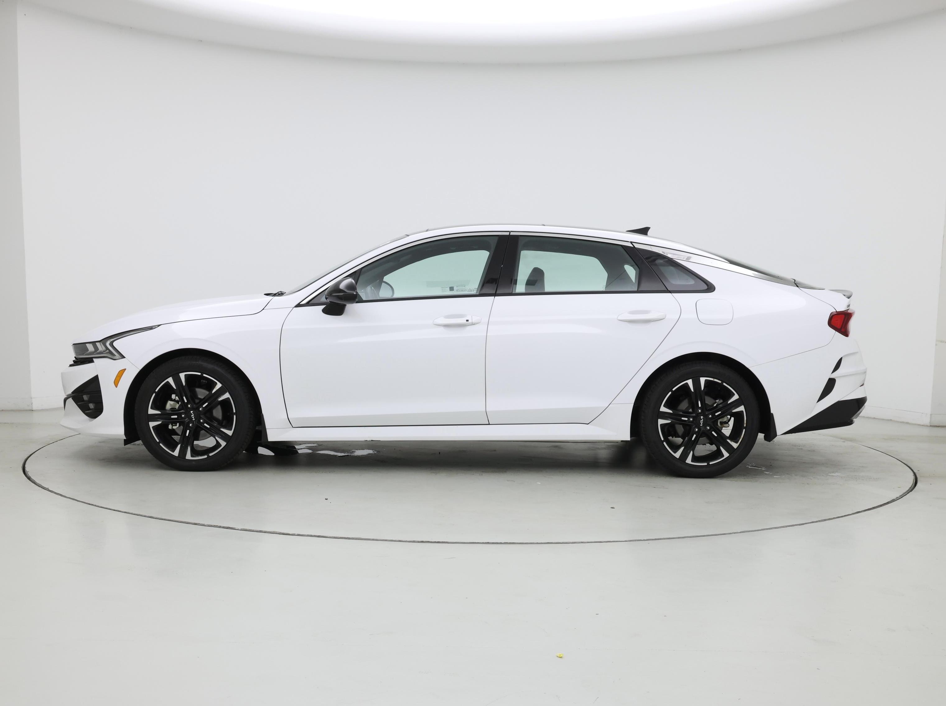 Thumbnail: 2023 Kia K5 - 3