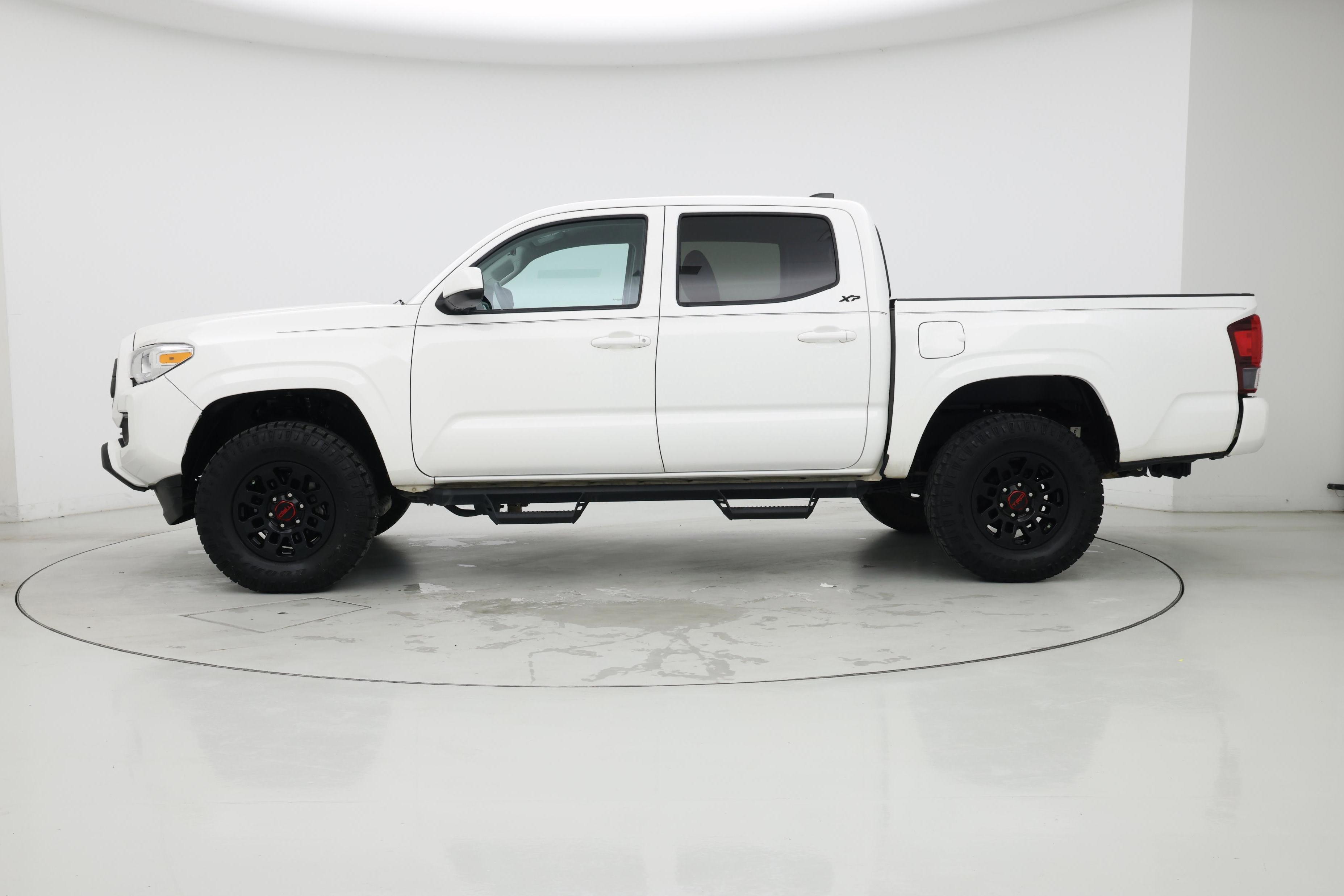 Thumbnail: 2023 Toyota Tacoma - 3