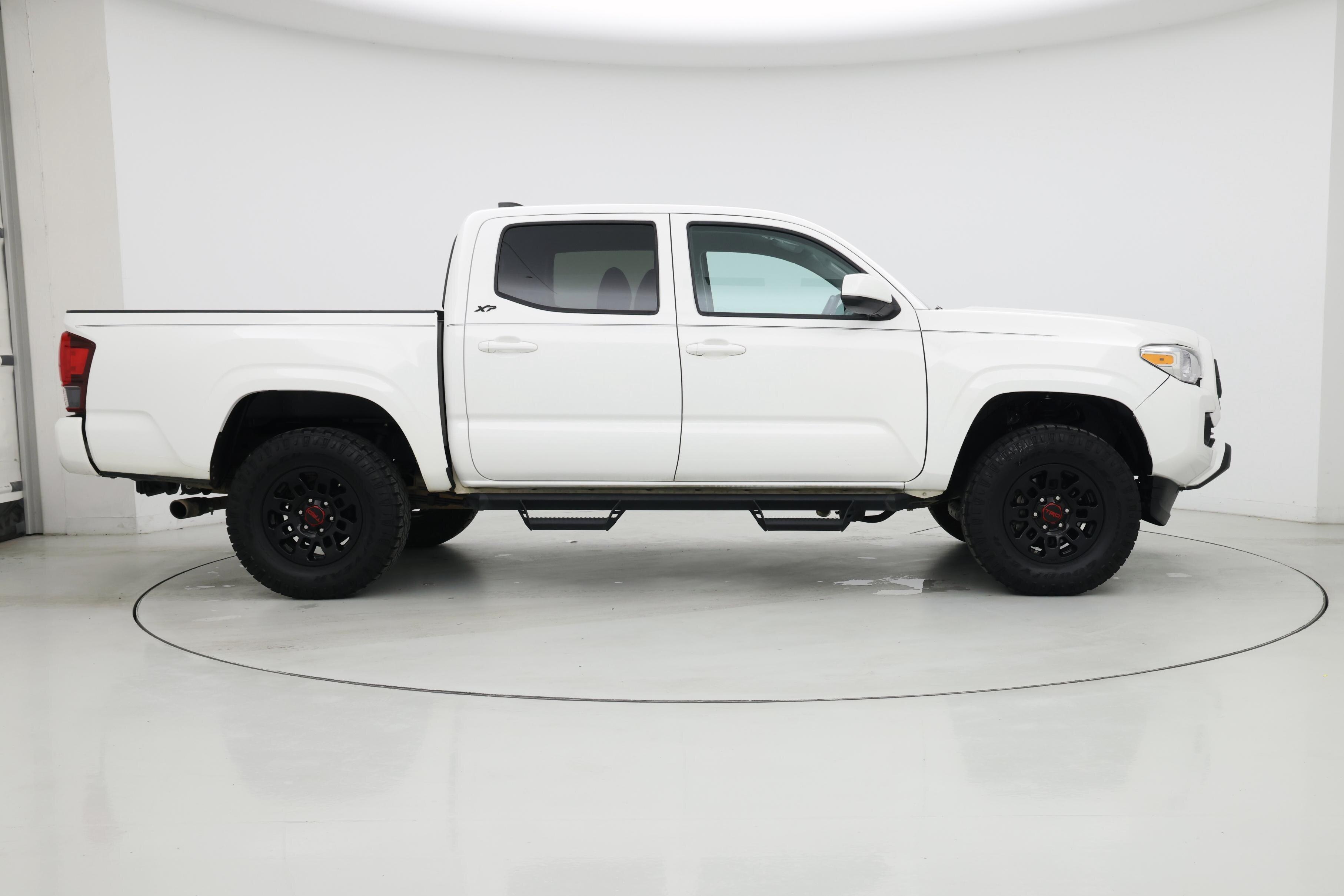 Thumbnail: 2023 Toyota Tacoma - 7