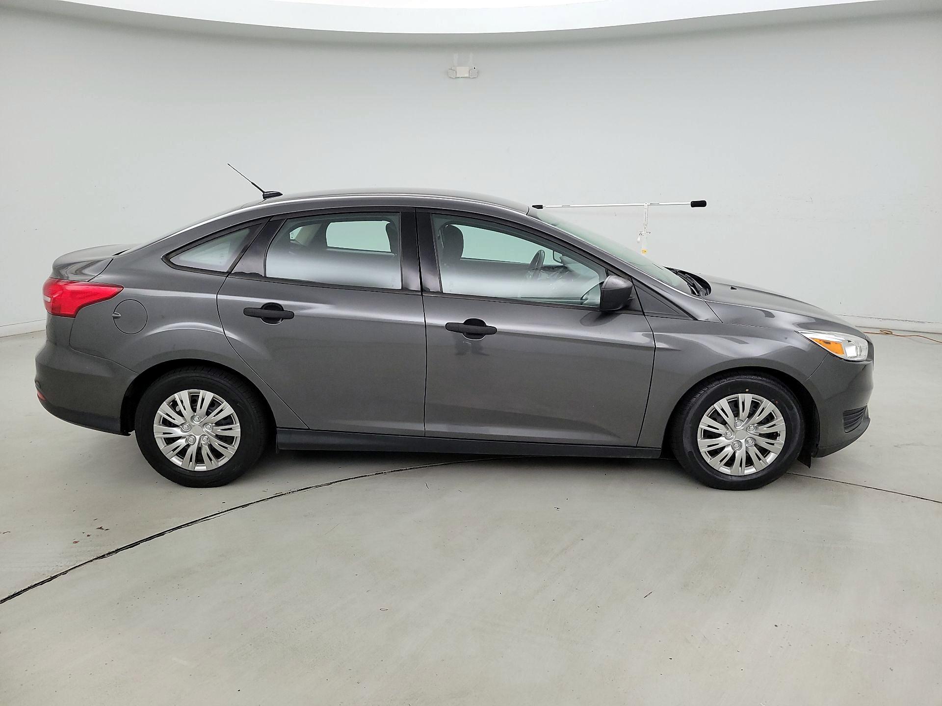 Thumbnail: 2018 Ford Focus - 4