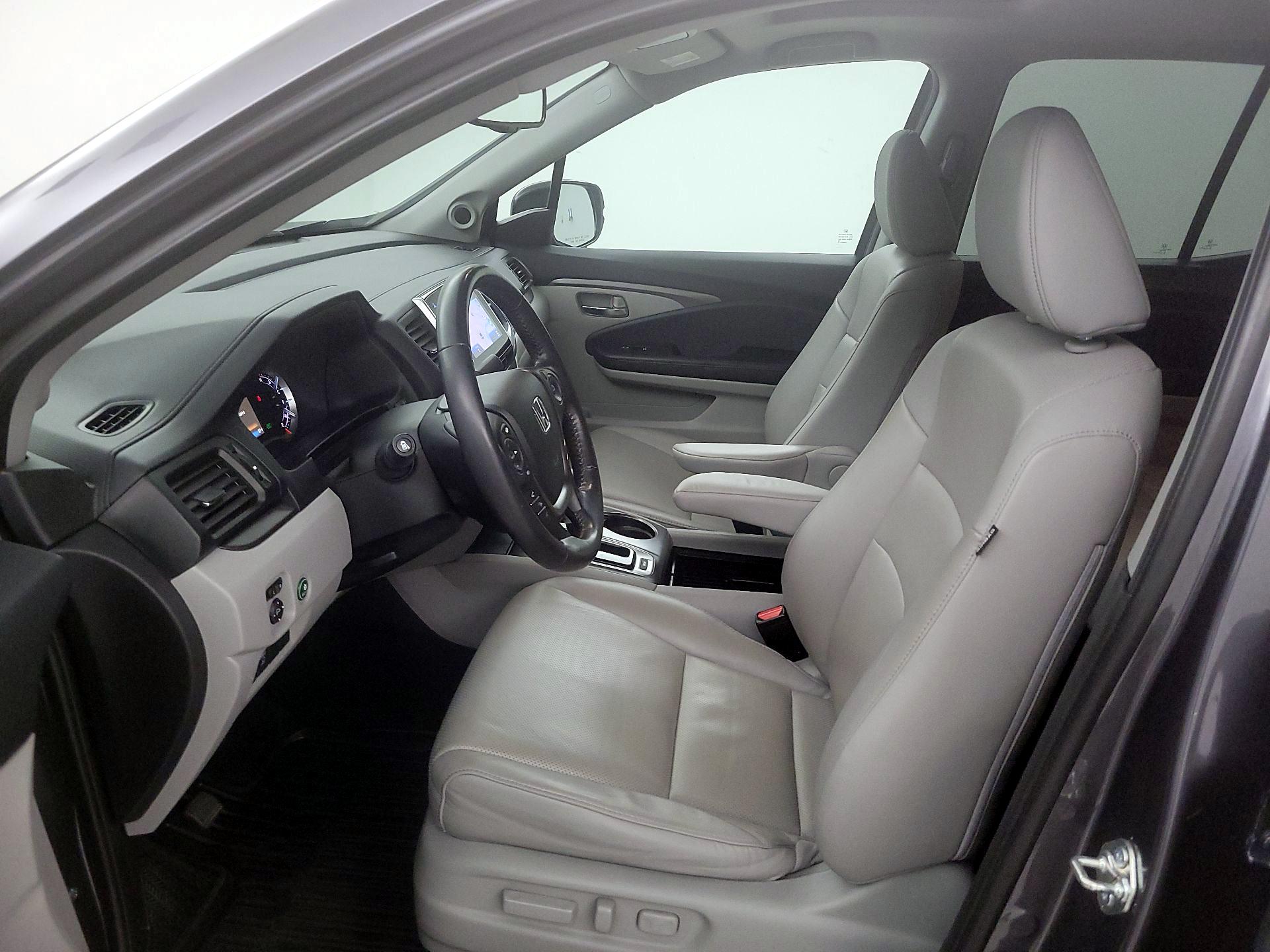 Thumbnail: 2019 Honda Ridgeline - 9
